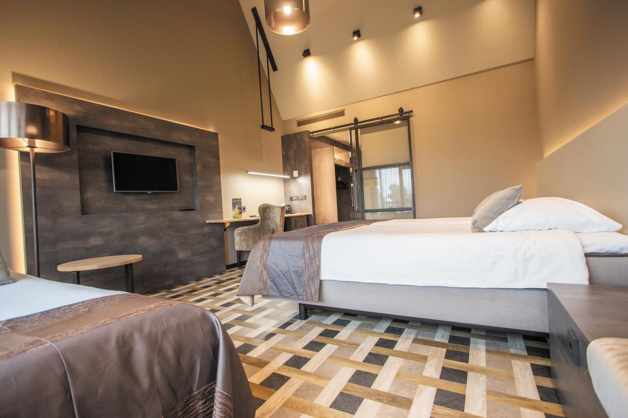 Triple Room Three Single Beds Non-Smoking