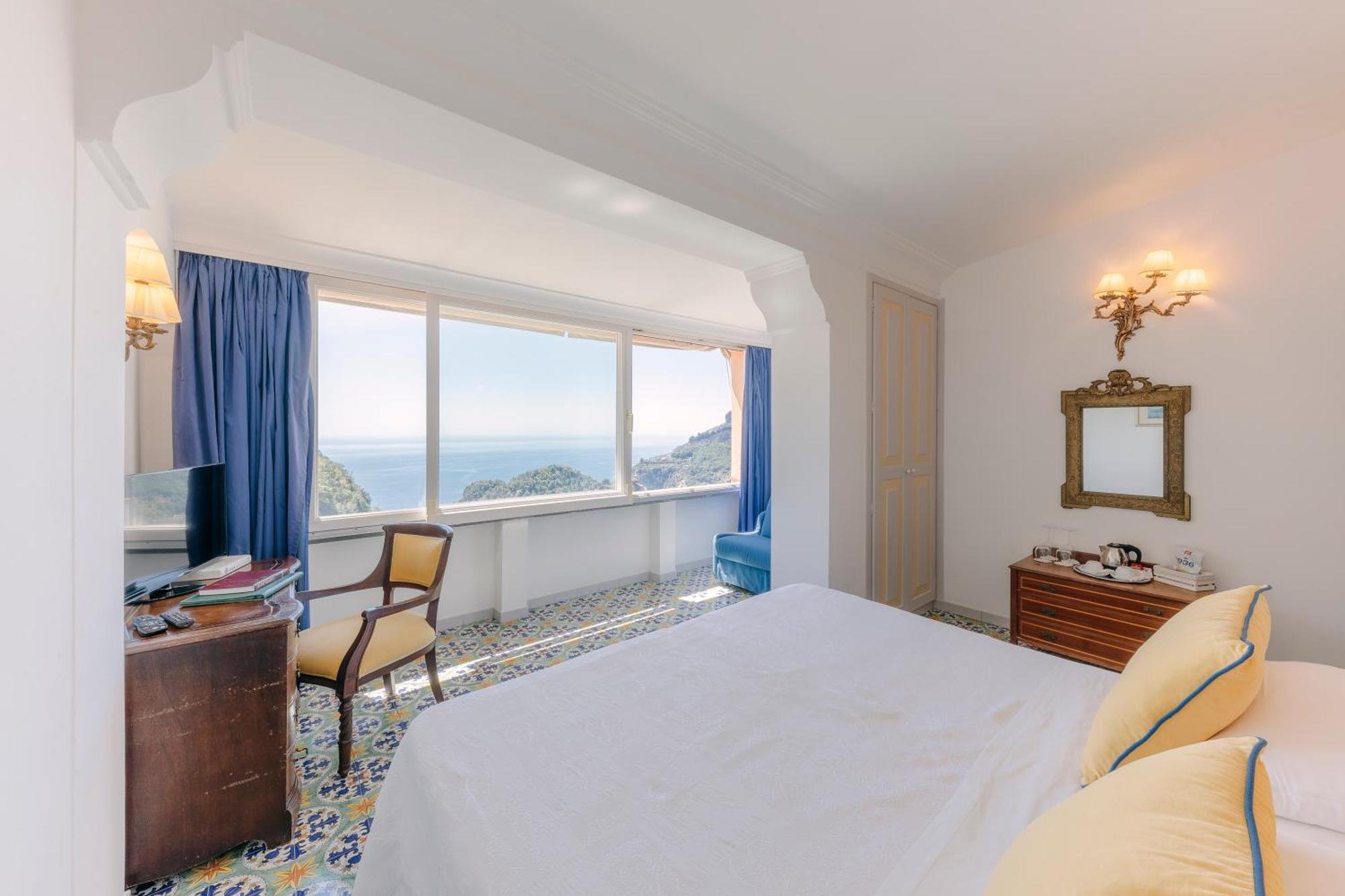 Comfort Double or Twin Room Partial Sea View