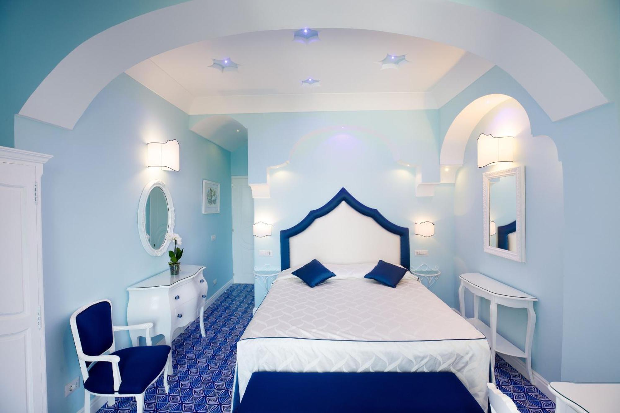 Superior Double or Twin Room Sea View