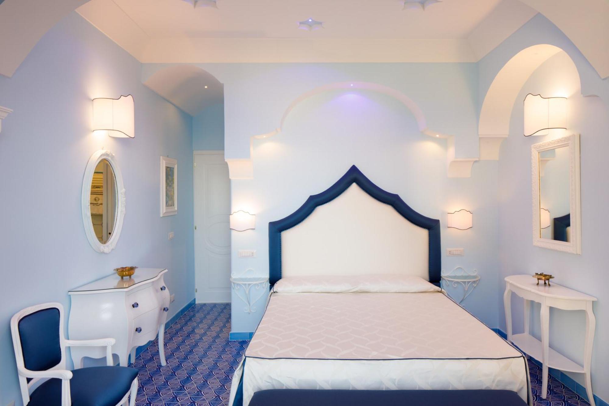 Superior Double or Twin Room Sea View