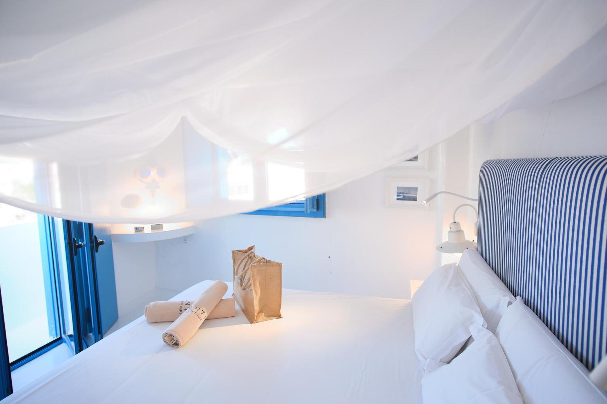 Double Room Lateral Sea View