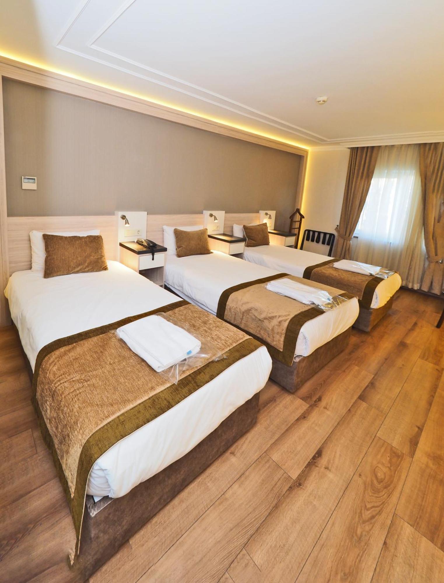 Triple Room