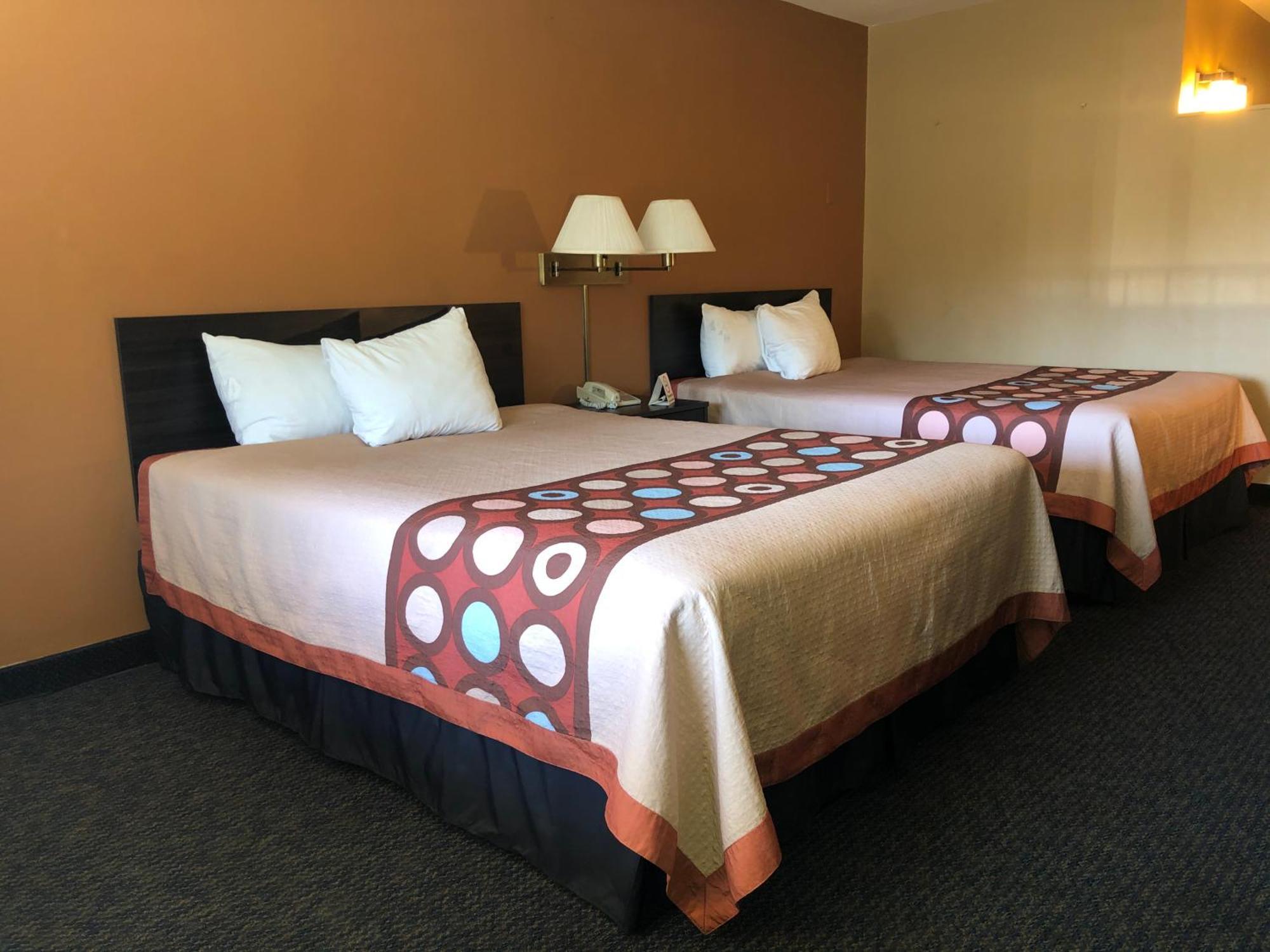 Deluxe Room 2 Queen Beds Private Balcony Mountain View