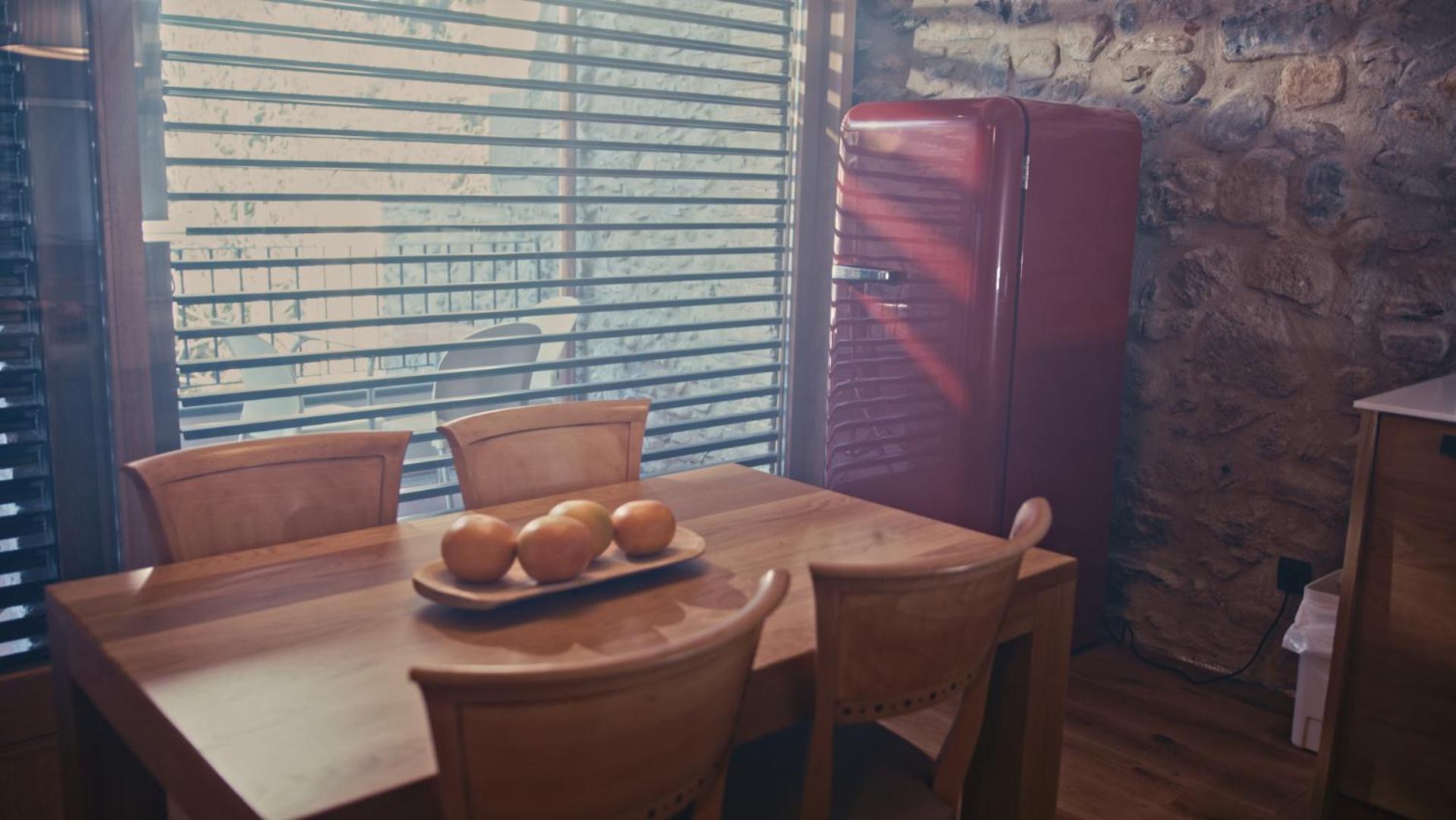 Two-Bedroom Apartment No Pet Friendly Annex