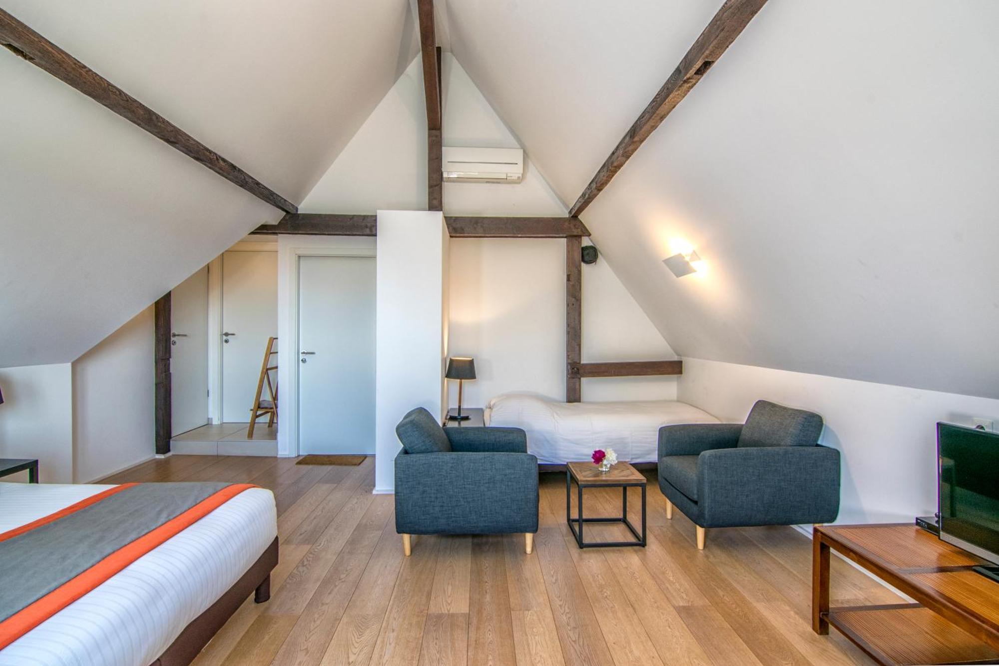 Deluxe Double or Twin Room