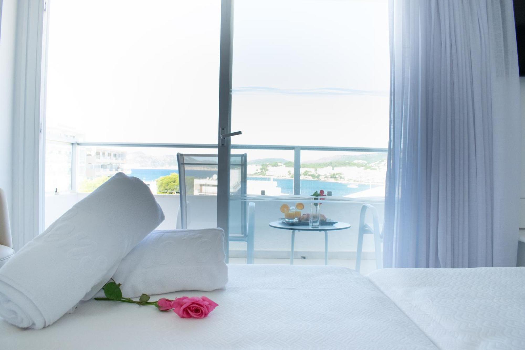 Comfort Room Side Sea View