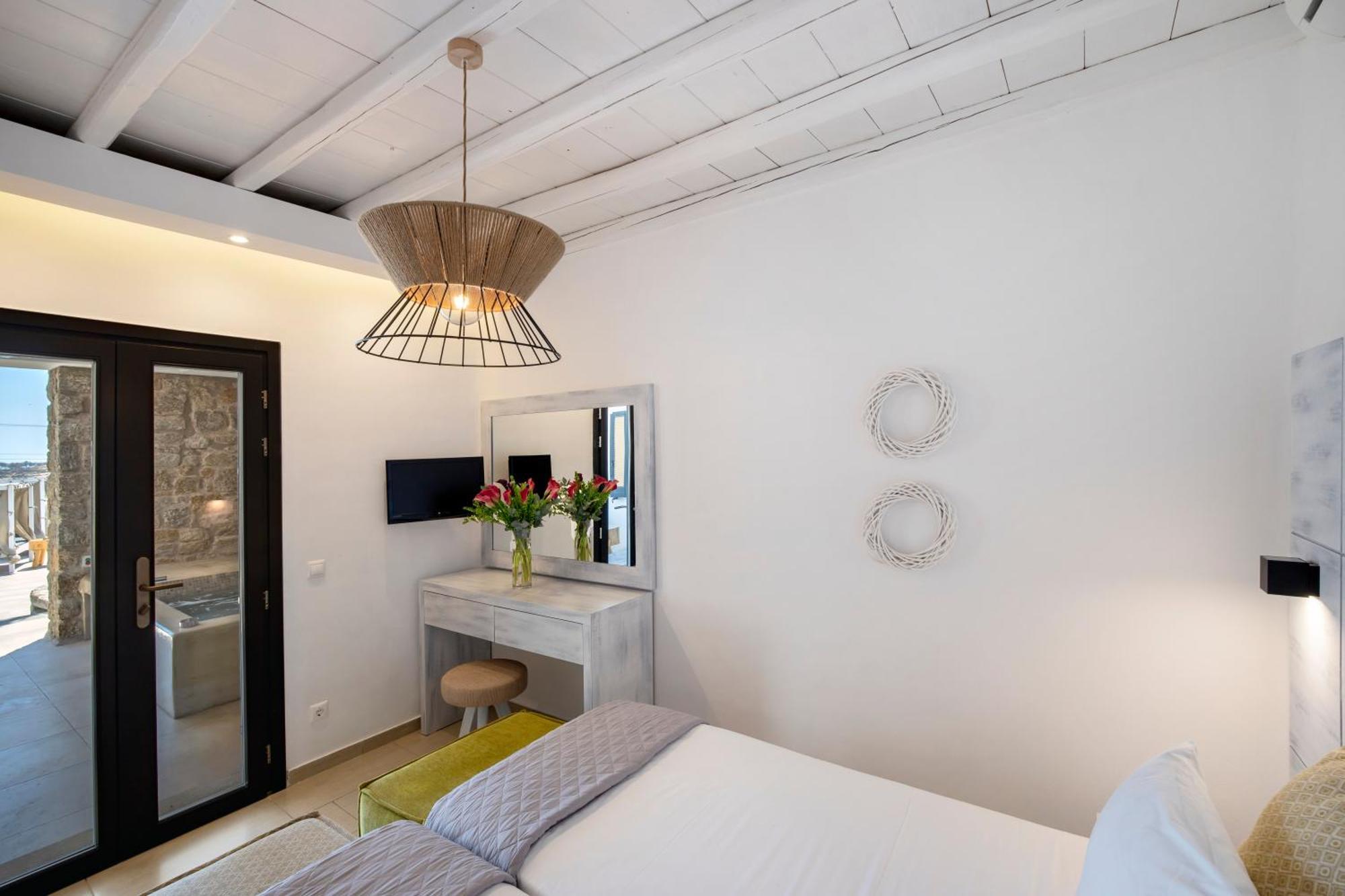 Apartamento para 4 Pessoas com Vista da Piscina, Terraço Privativo e Banheira de Hidromassagem ao Ar Livre