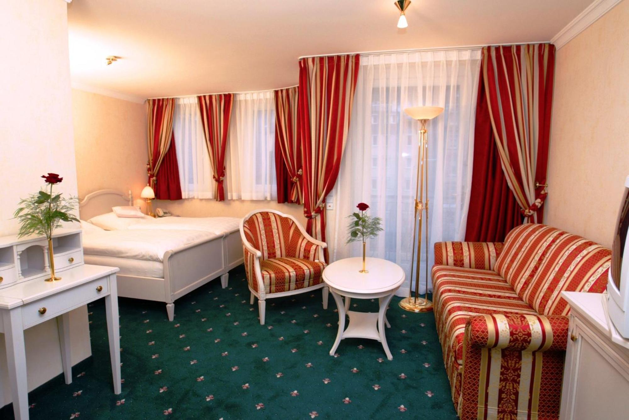 Comfort Double Room Outbuilding