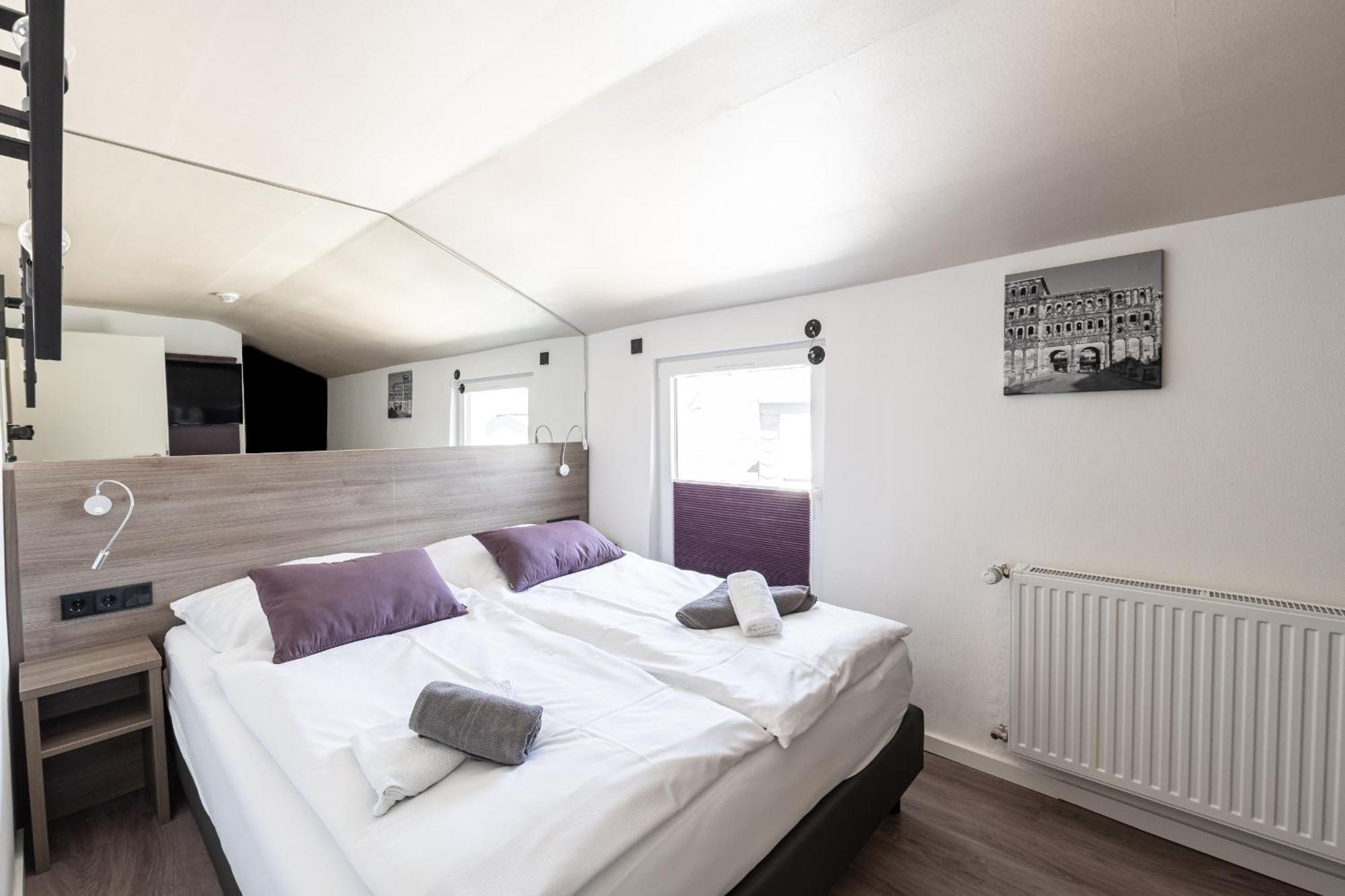 Superior Double Room Rear House