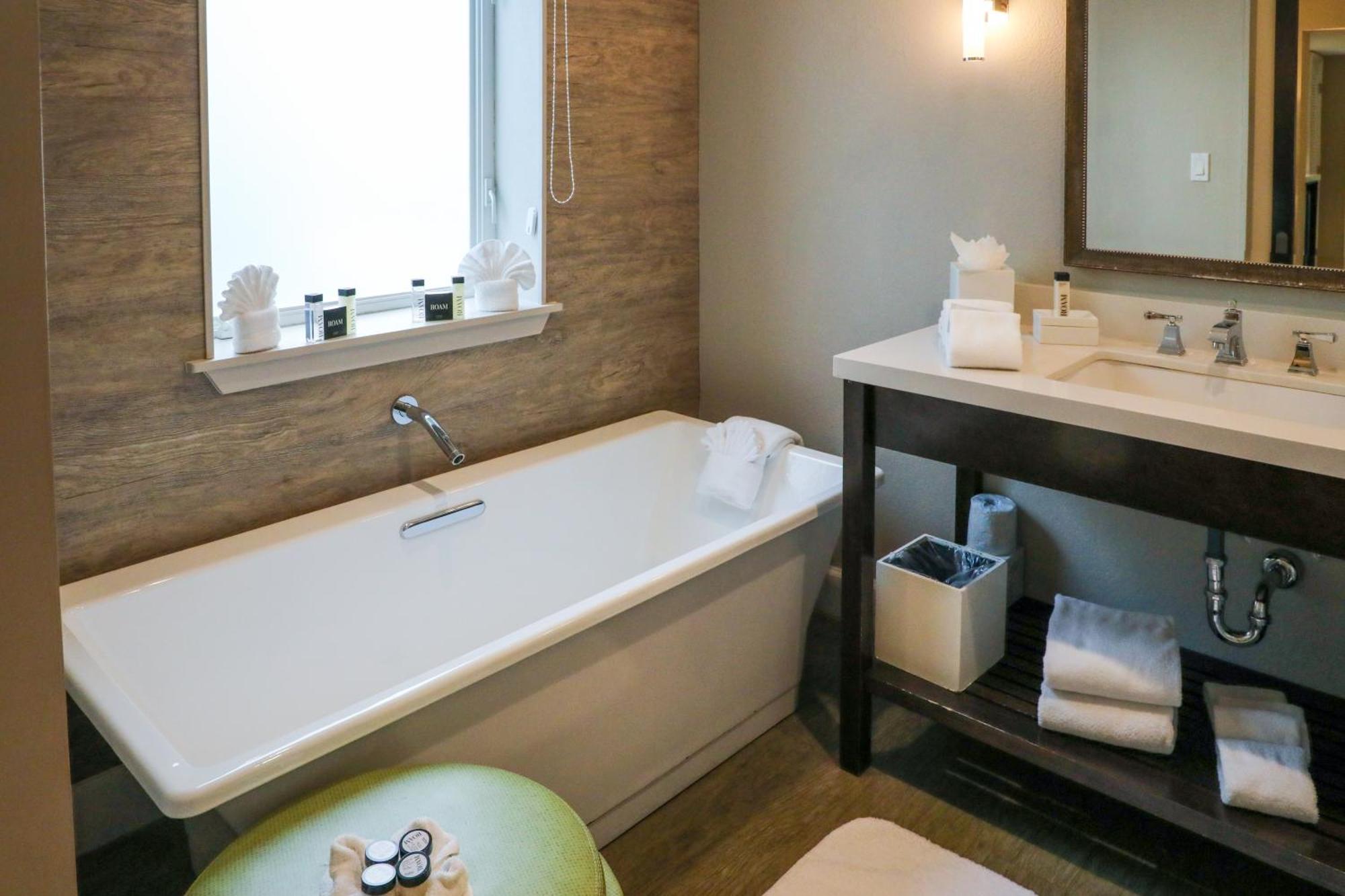 Deluxe Junior Suite
