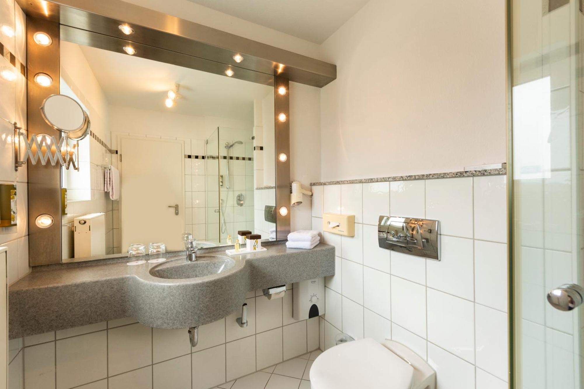 One-Bedroom Apartment or Holiday Home