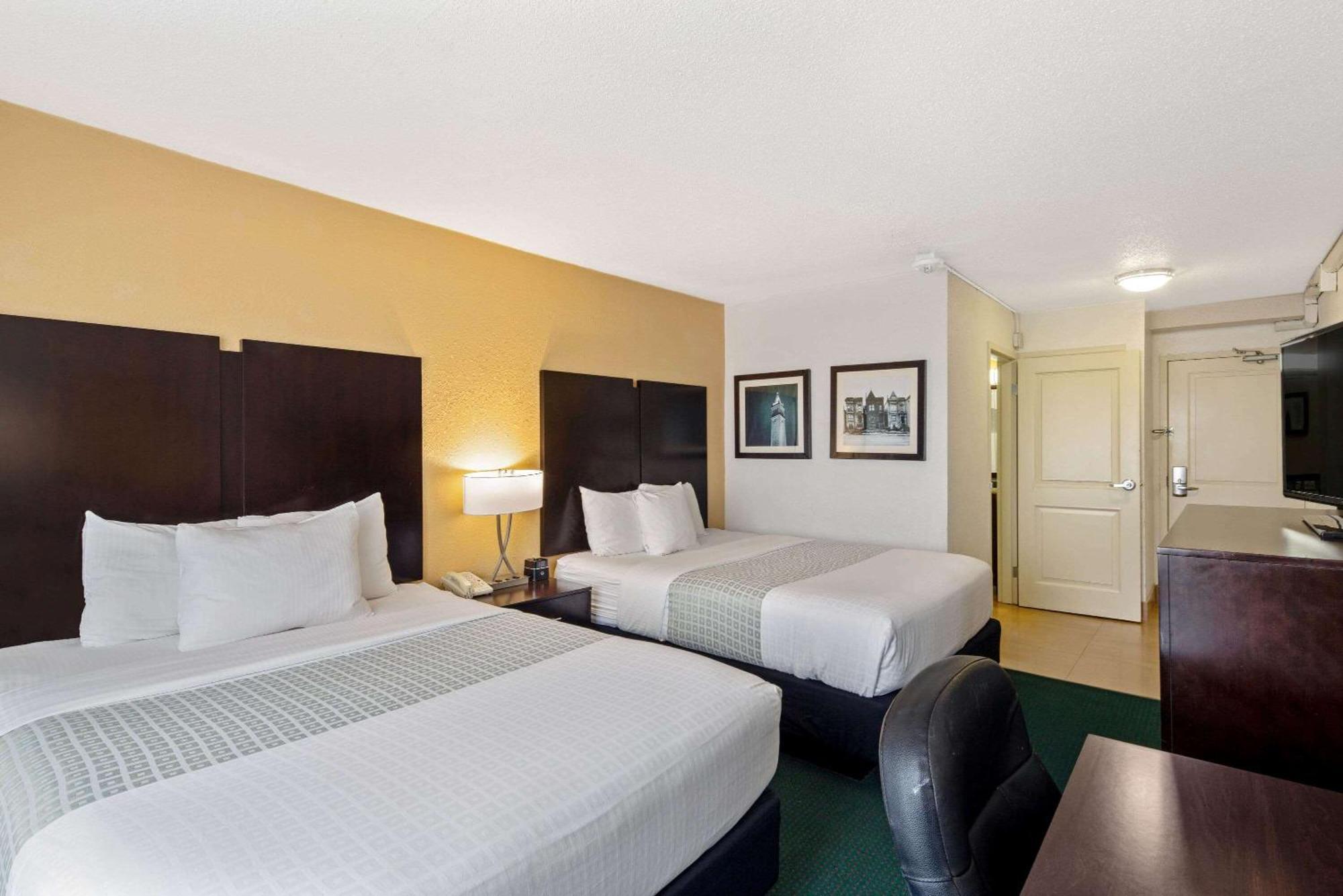 Queen Room Two Queen Beds