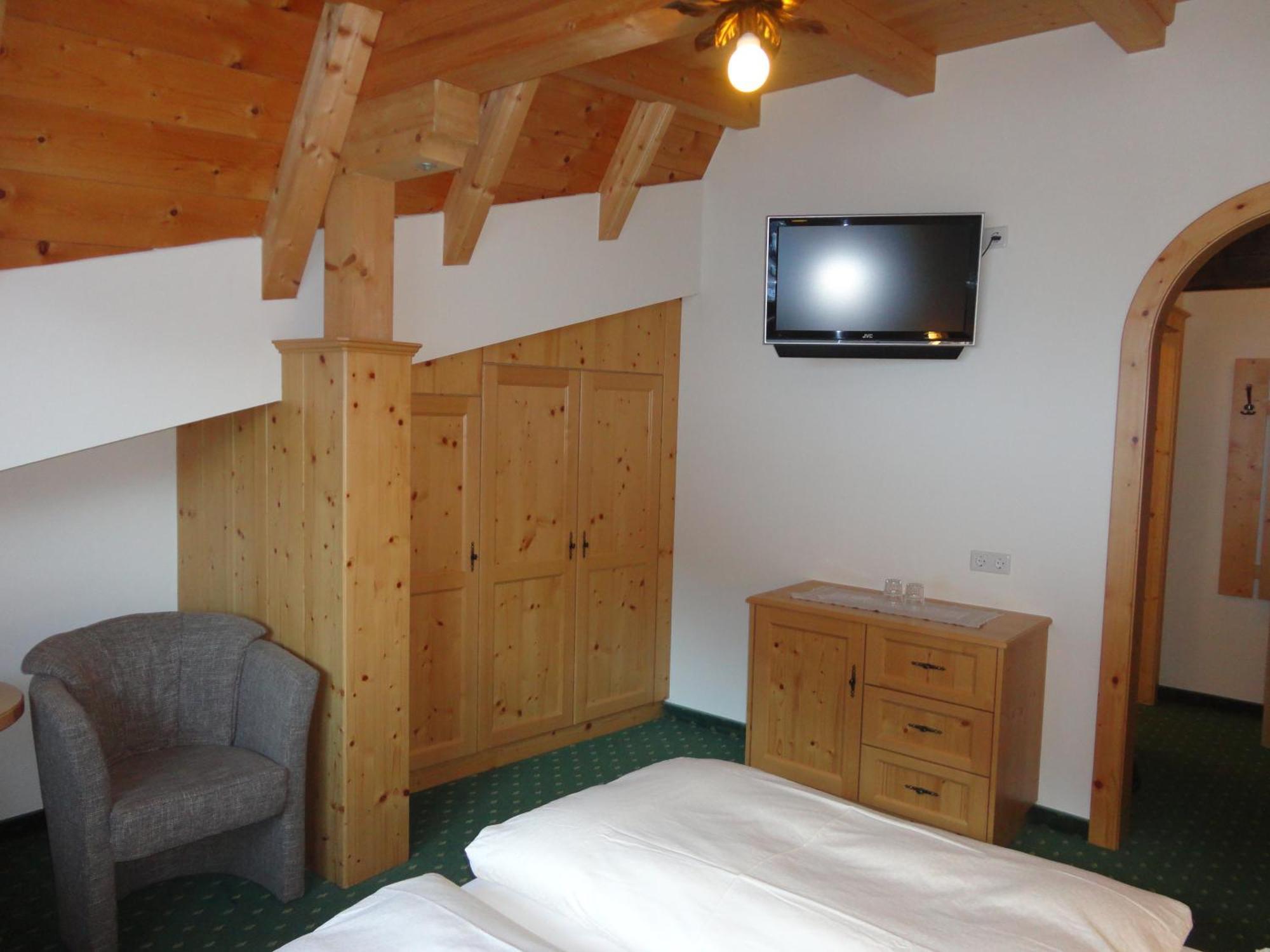 Double Room Shower