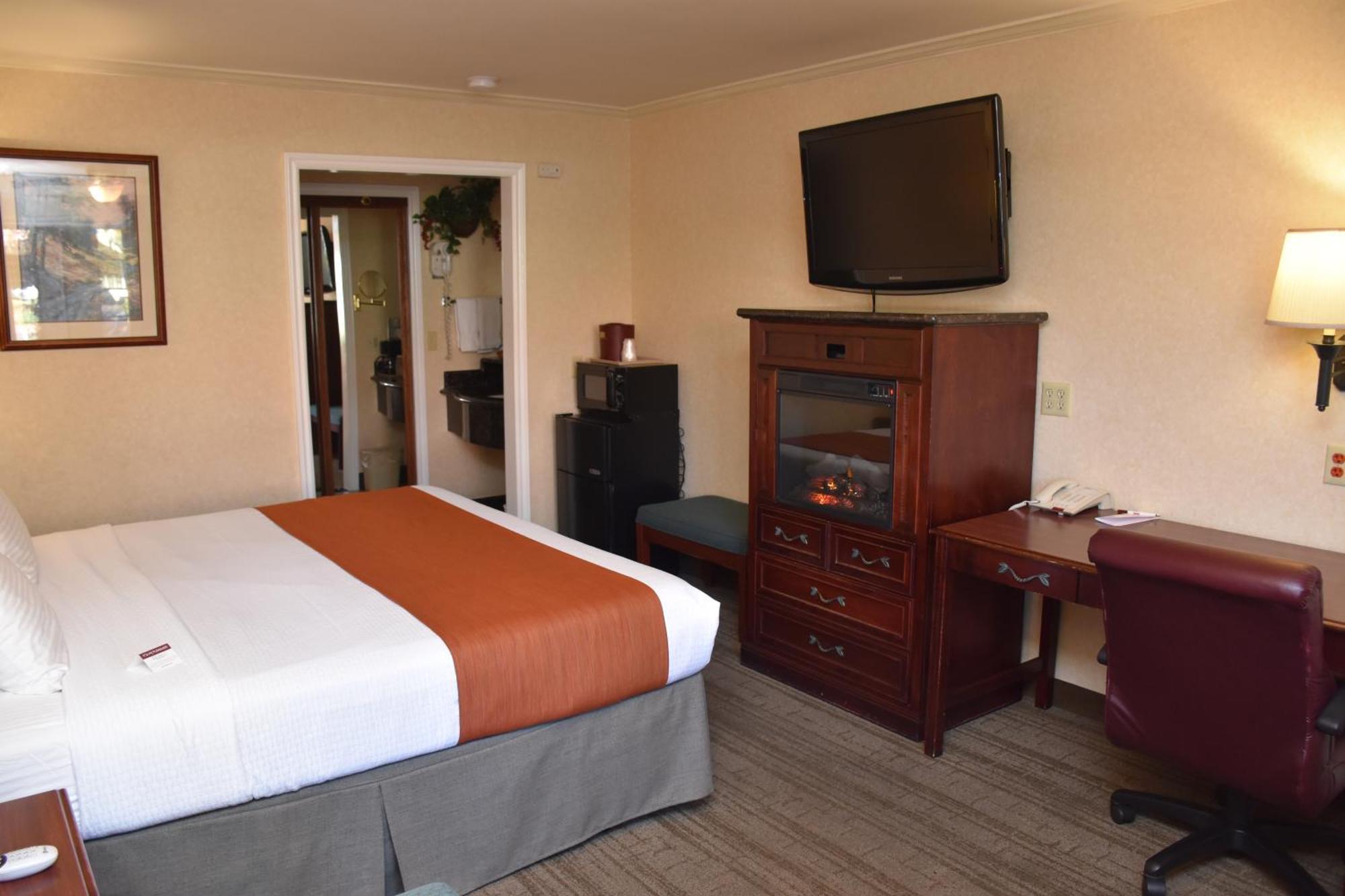Deluxe King Room