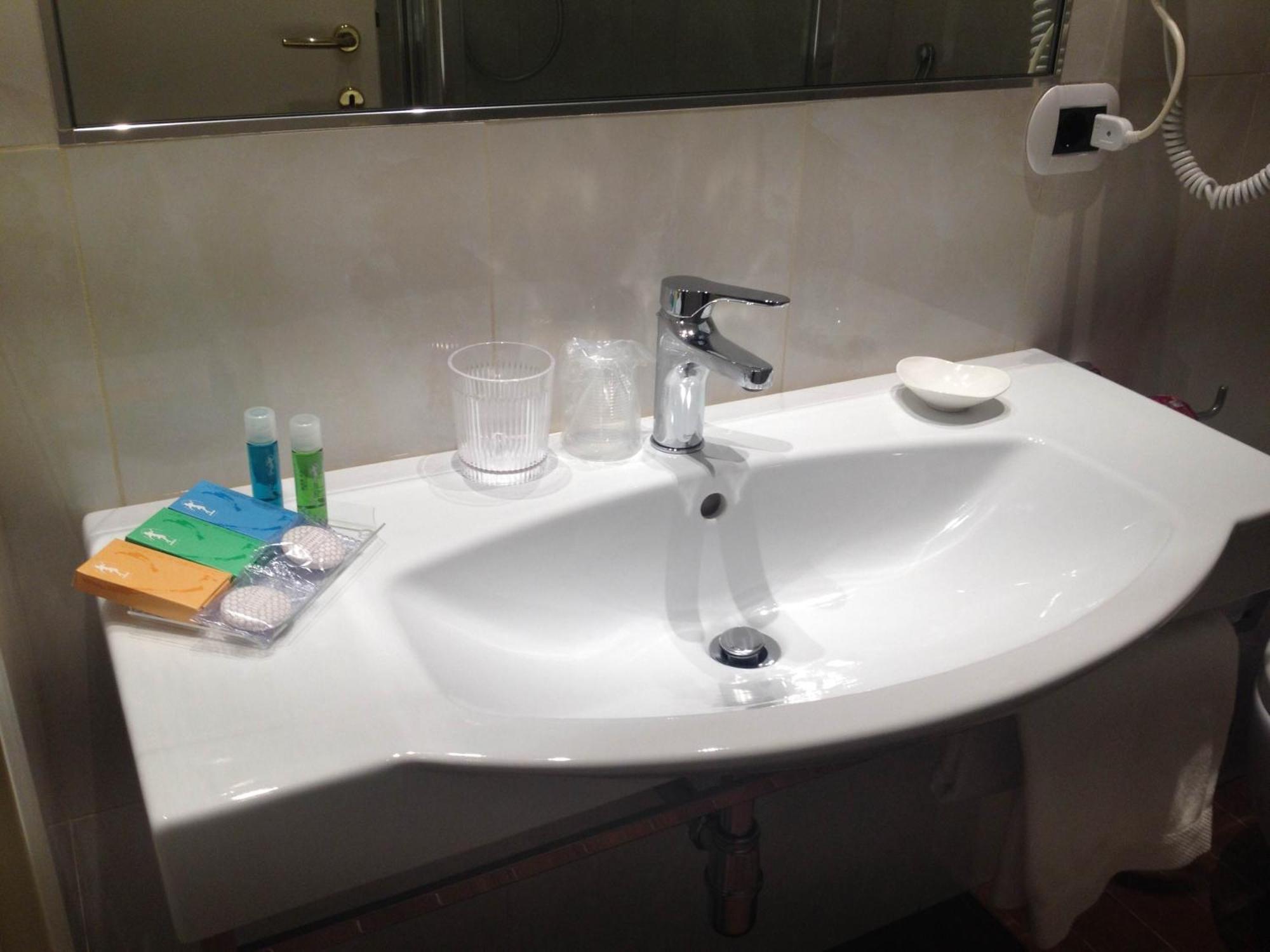 Economy Single Room