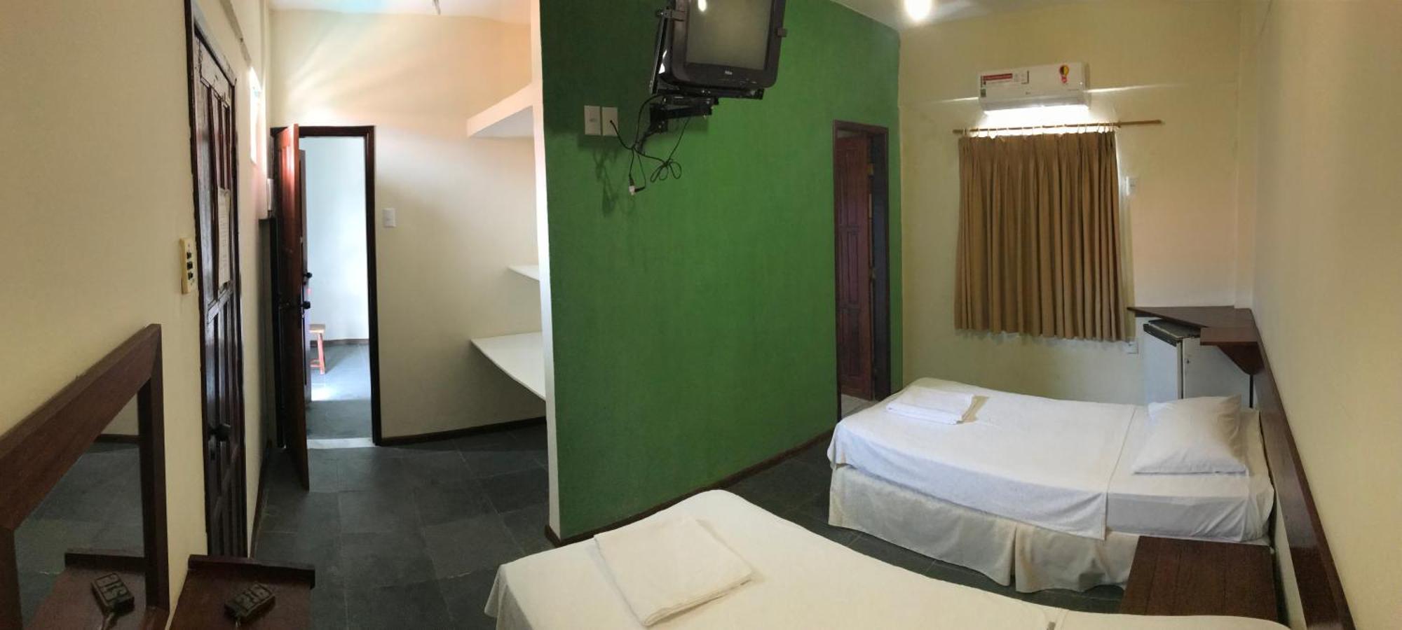 Quadruple Room Private Bathroom