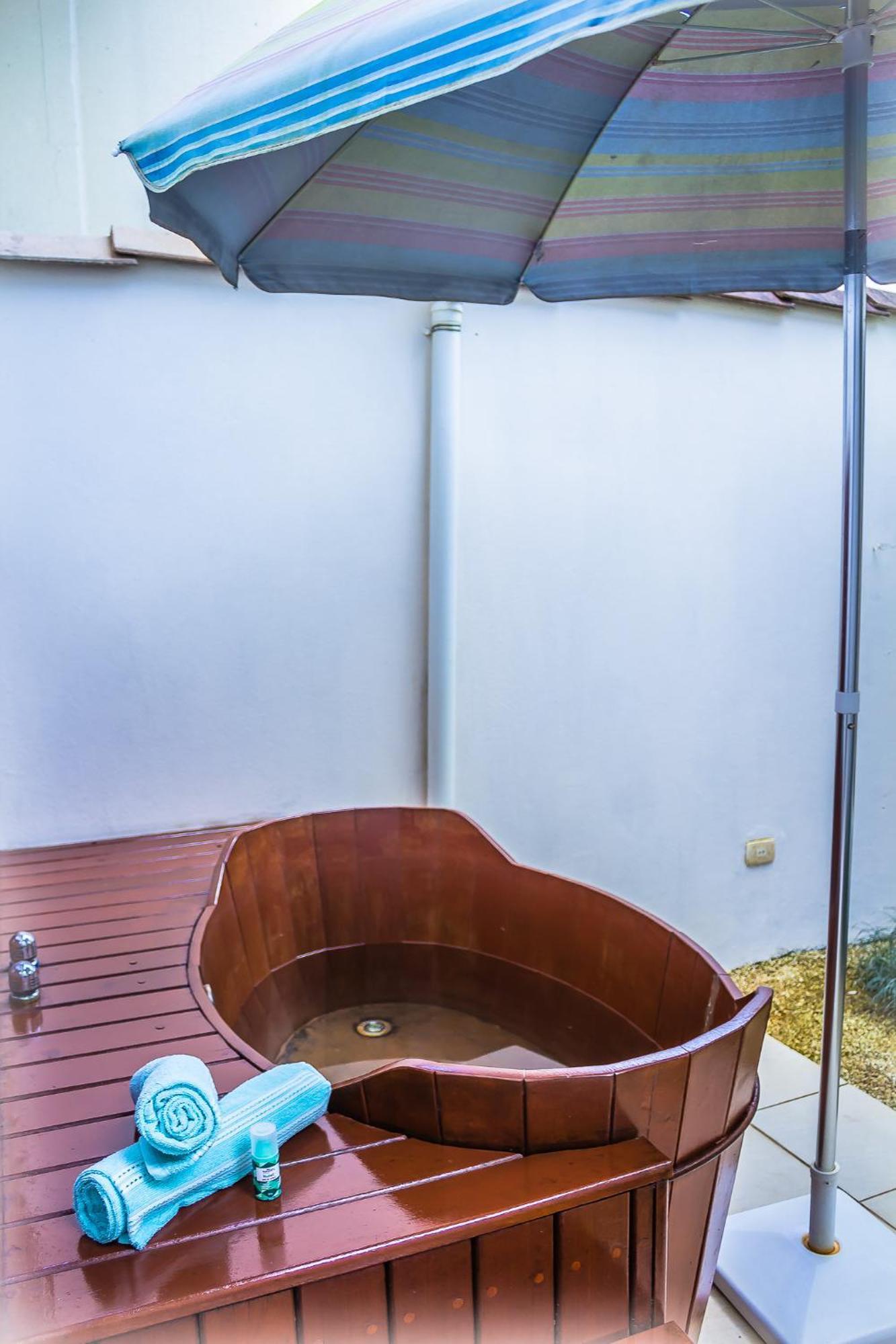 Superior Double Room Bath