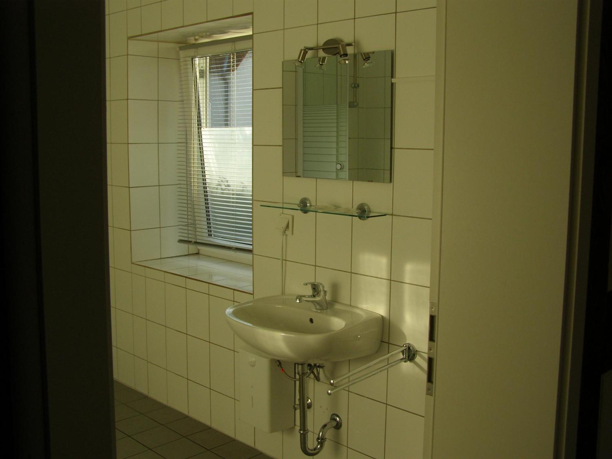 Twin Room Private Entrance
