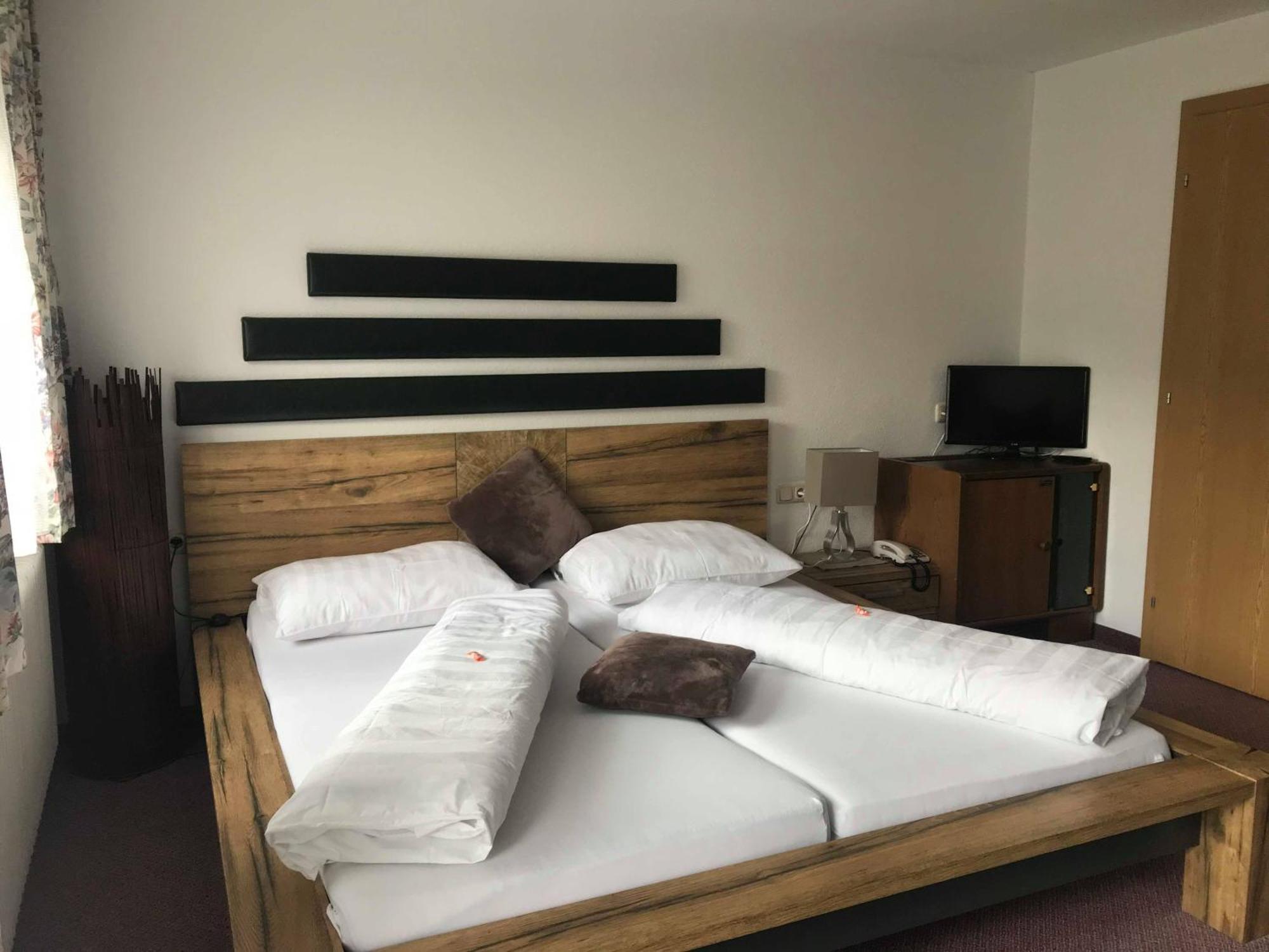 Double Room Mountain View