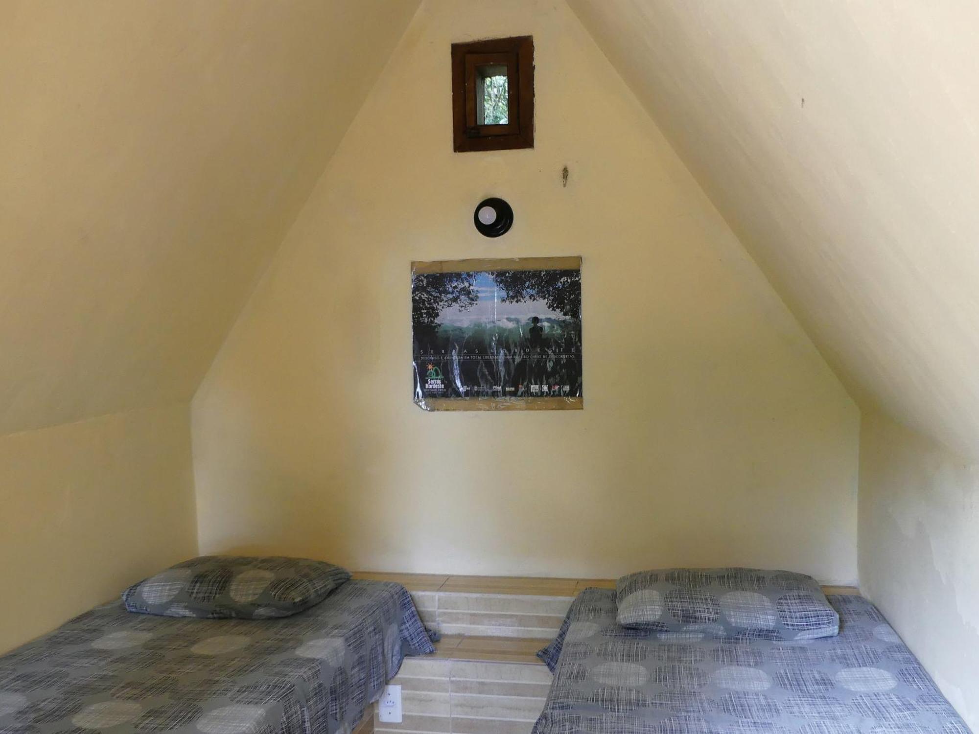 Standard Twin Room Shared External Bathroom