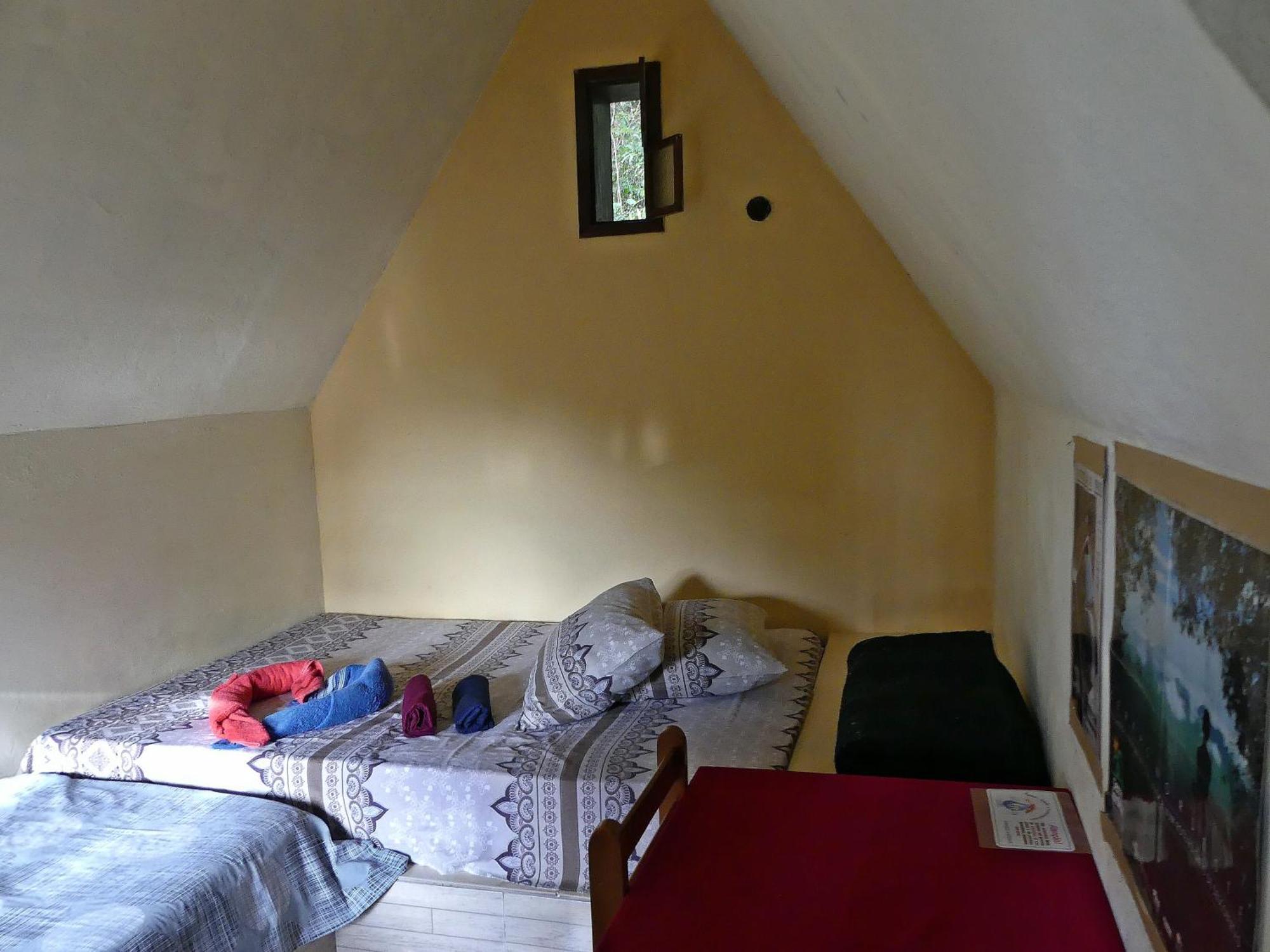 Economy Triple Room