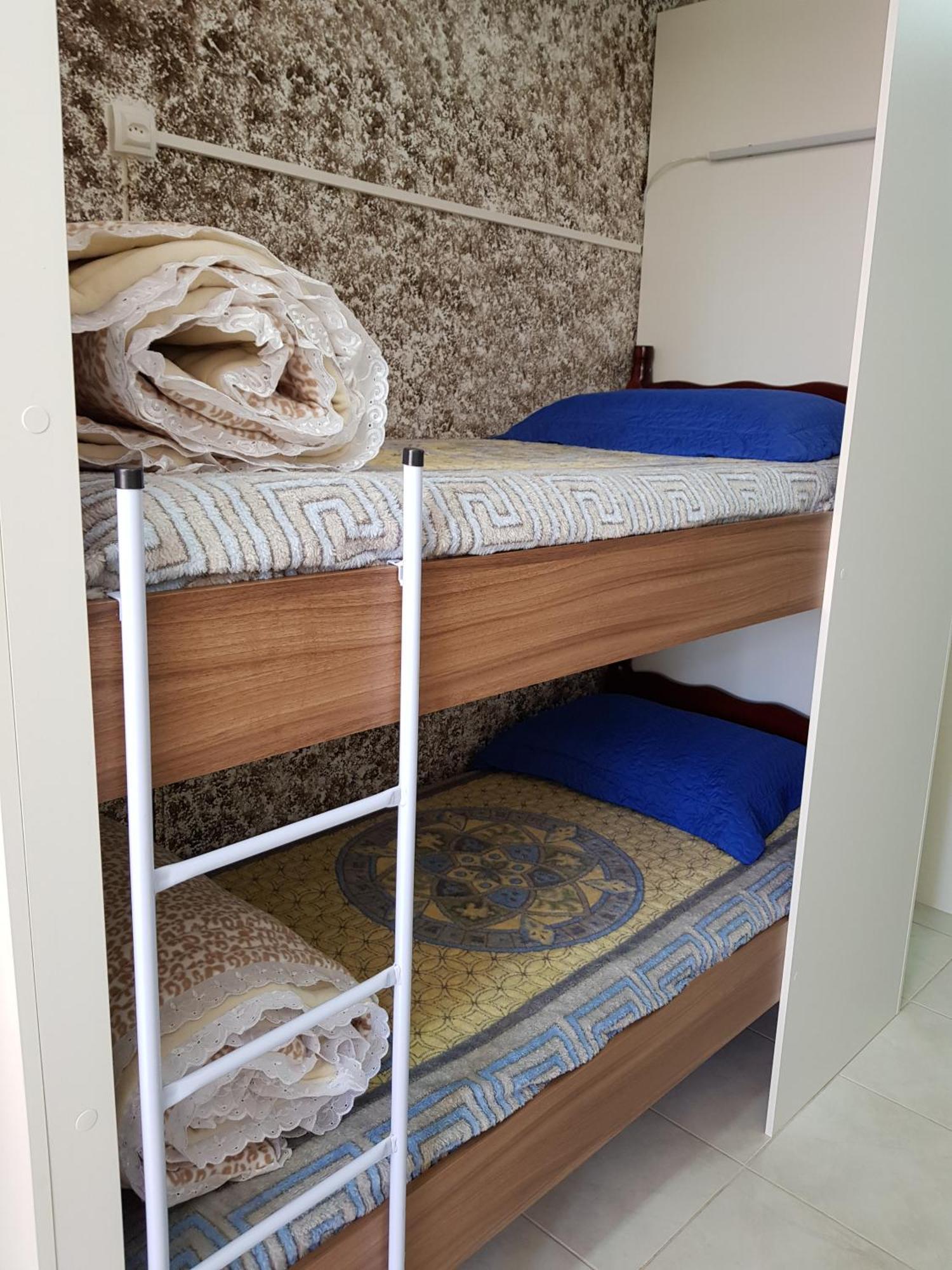 Bunk Bed Mixed Dormitory Room