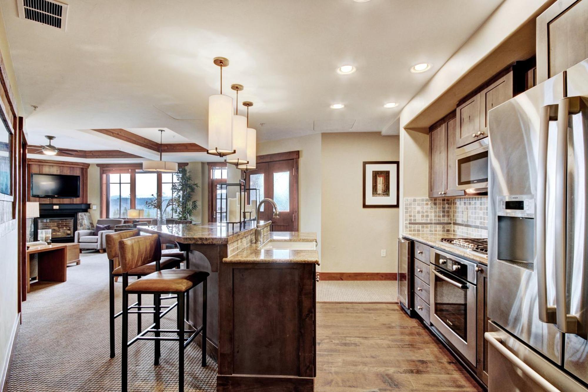 Three-Bedroom Apartment Two Baths