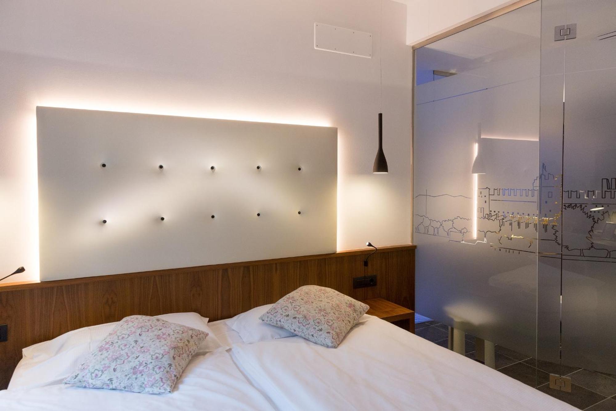 Double or Twin Room Balcony