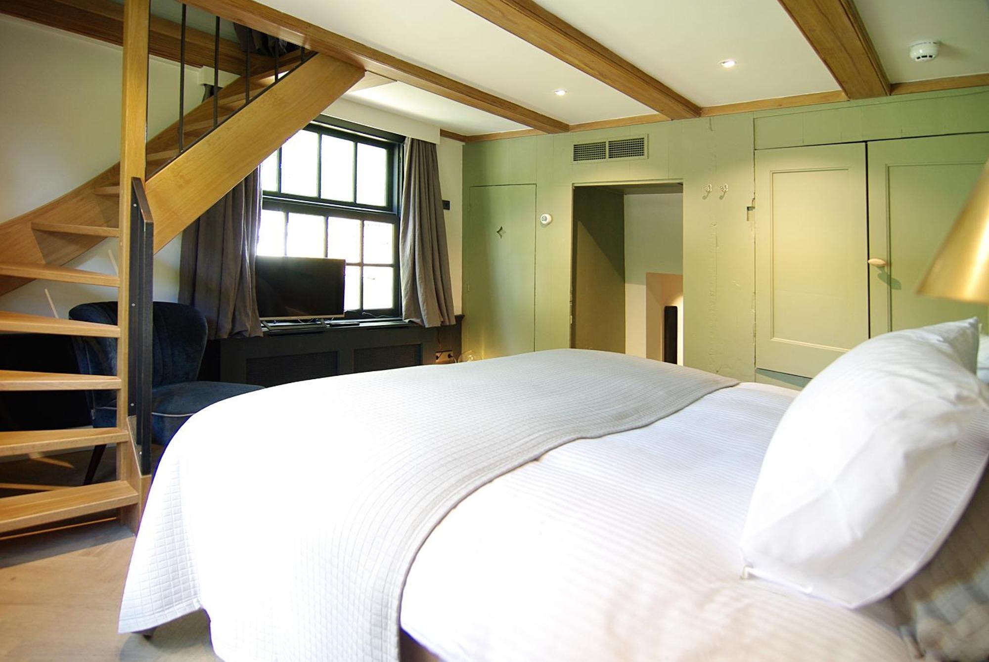 Suite Bath