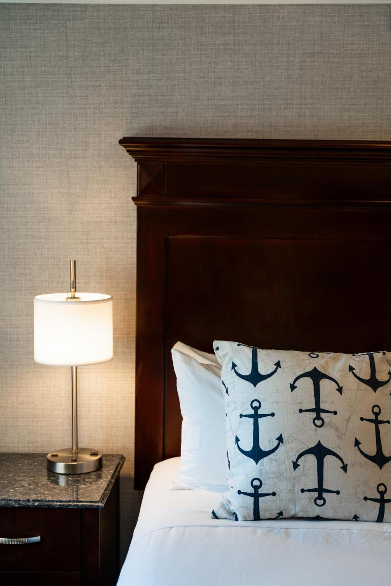 Queen Room Two Queen Beds Beach View