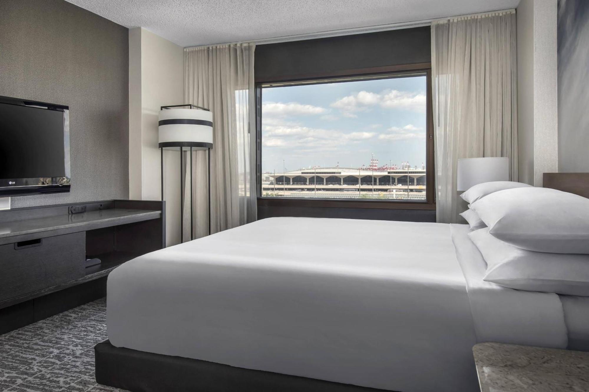 King Room Airport View