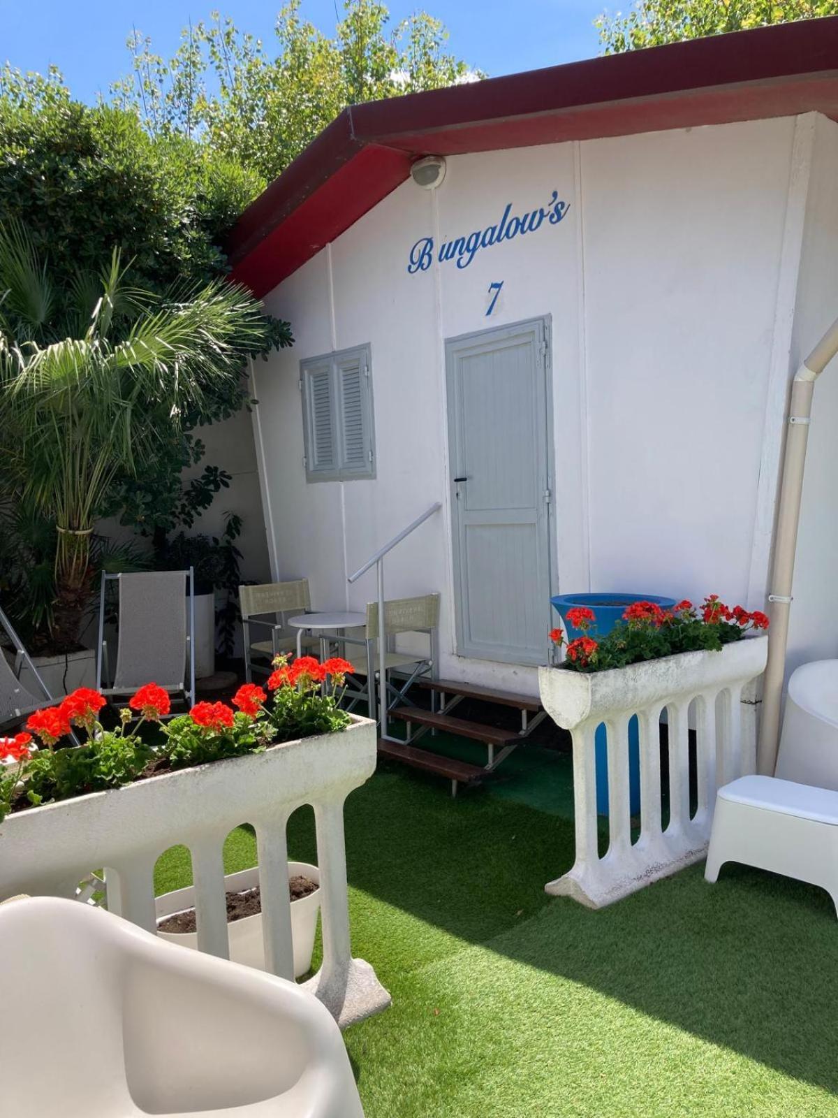 One-Bedroom Bungalow