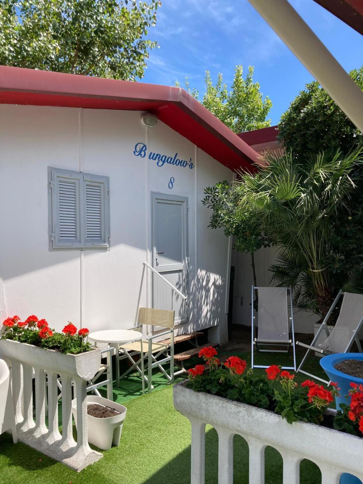 One-Bedroom Bungalow