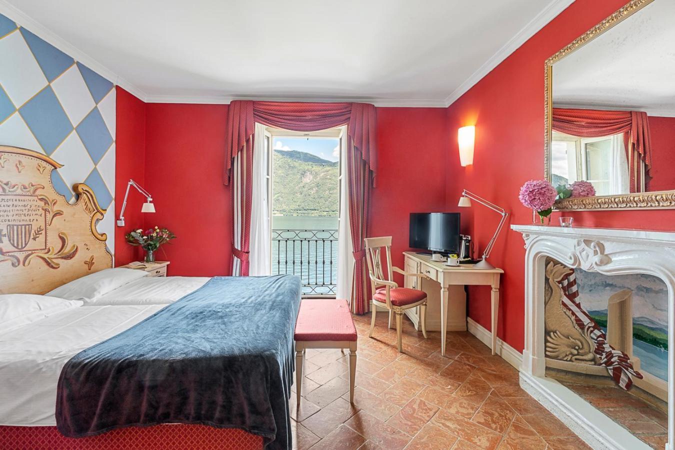 Standard Twin Room Lake View
