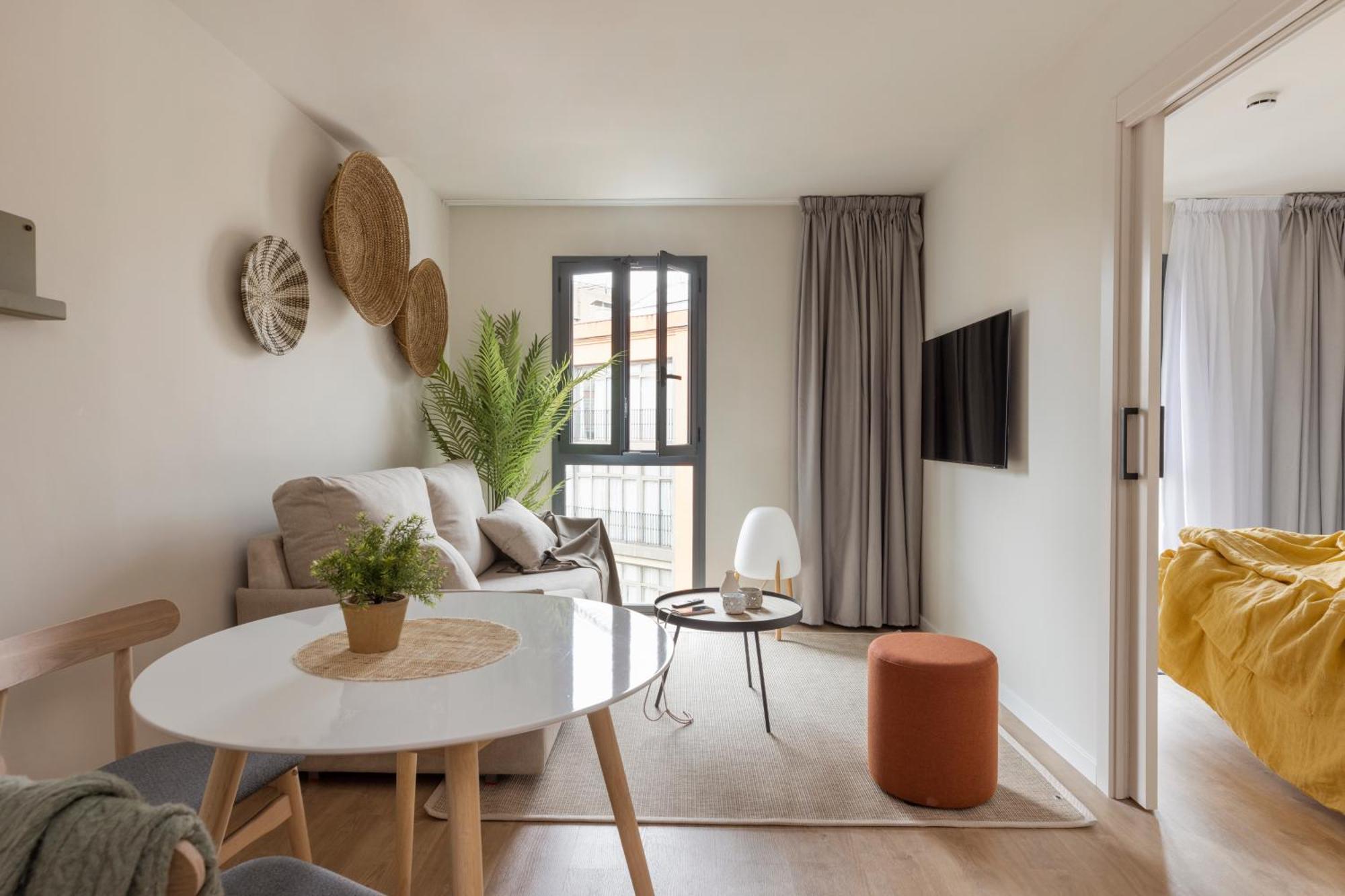 One-Bedroom Apartment