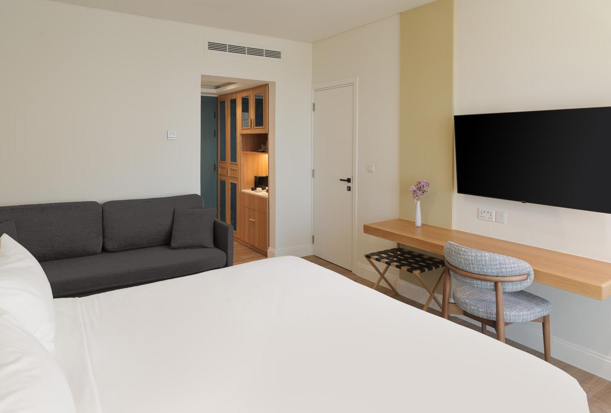 Deluxe Family Room Sea View
