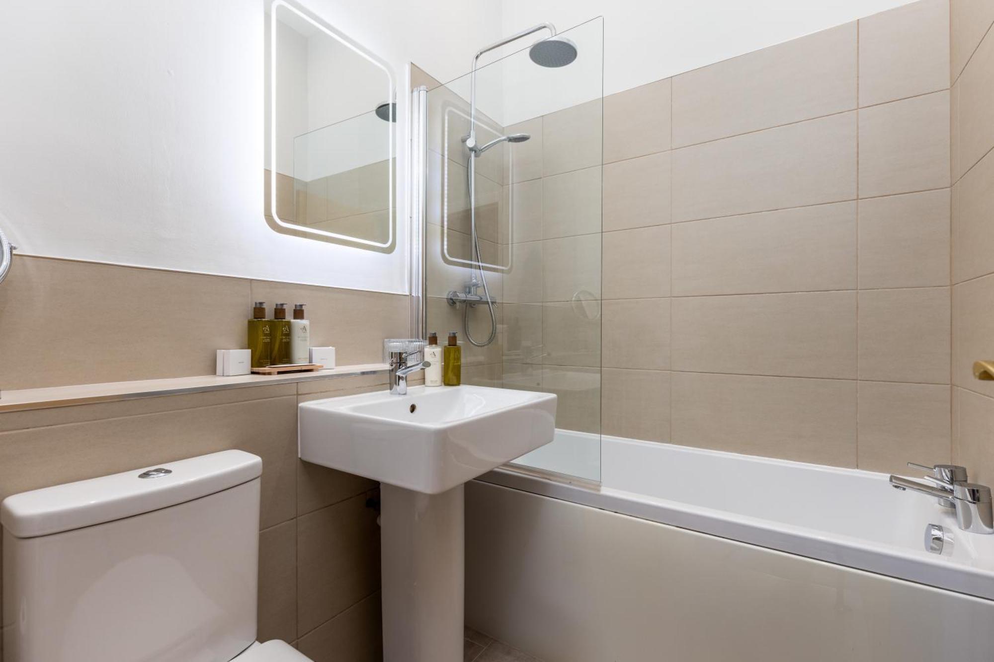 Single Room Shower
