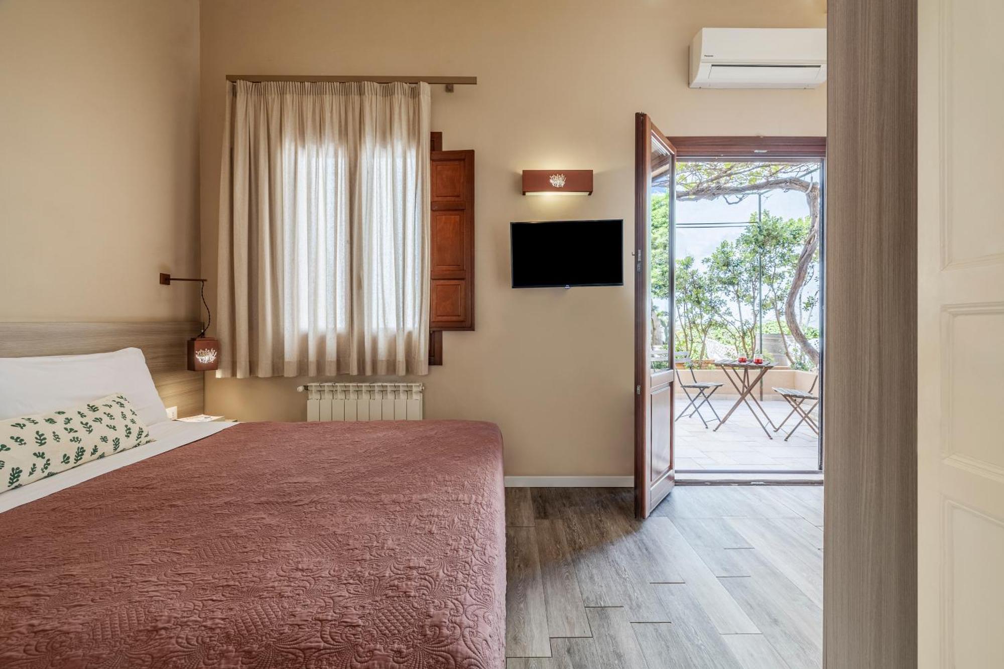 Double Room Private Terrace