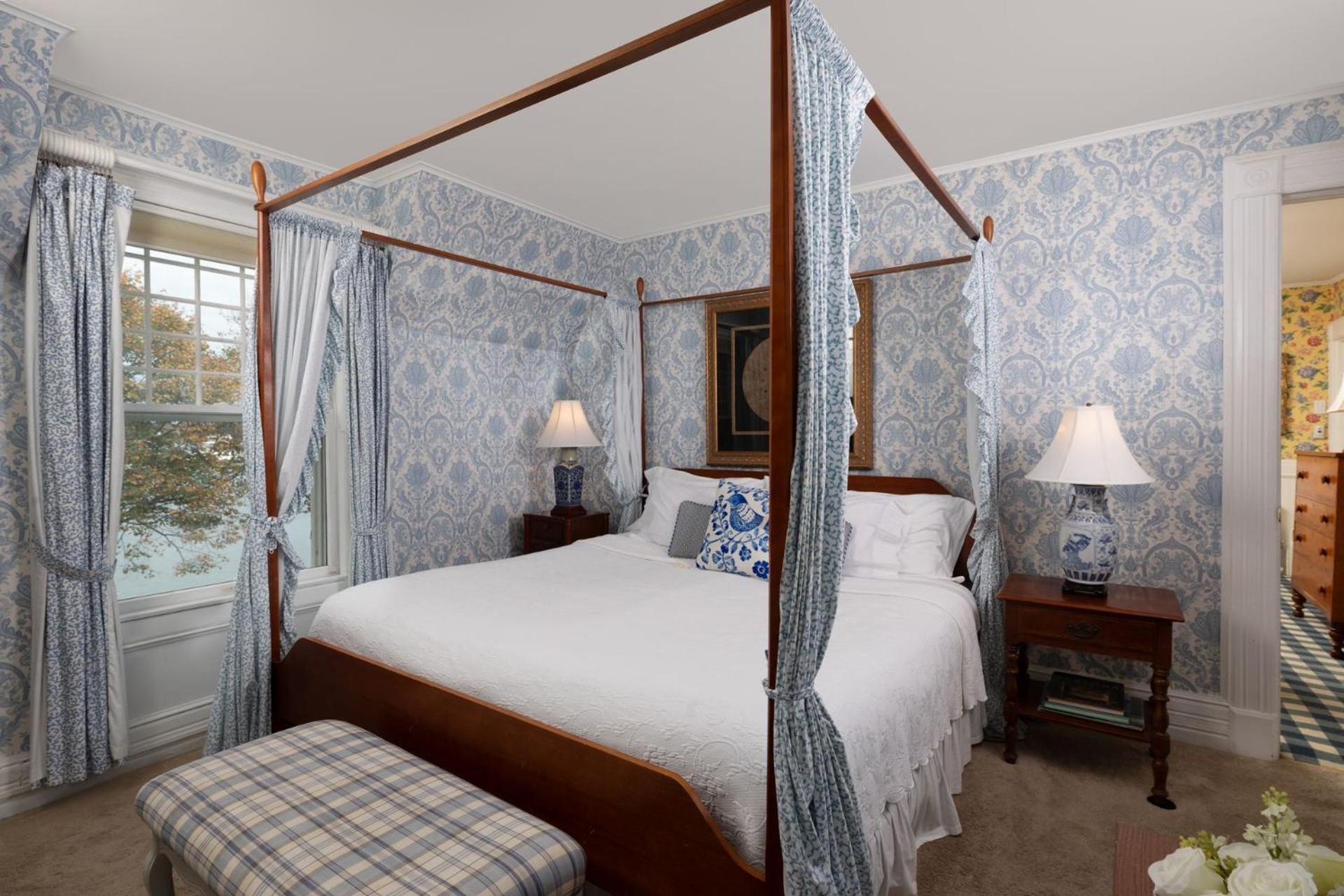 Queen Room Sea View