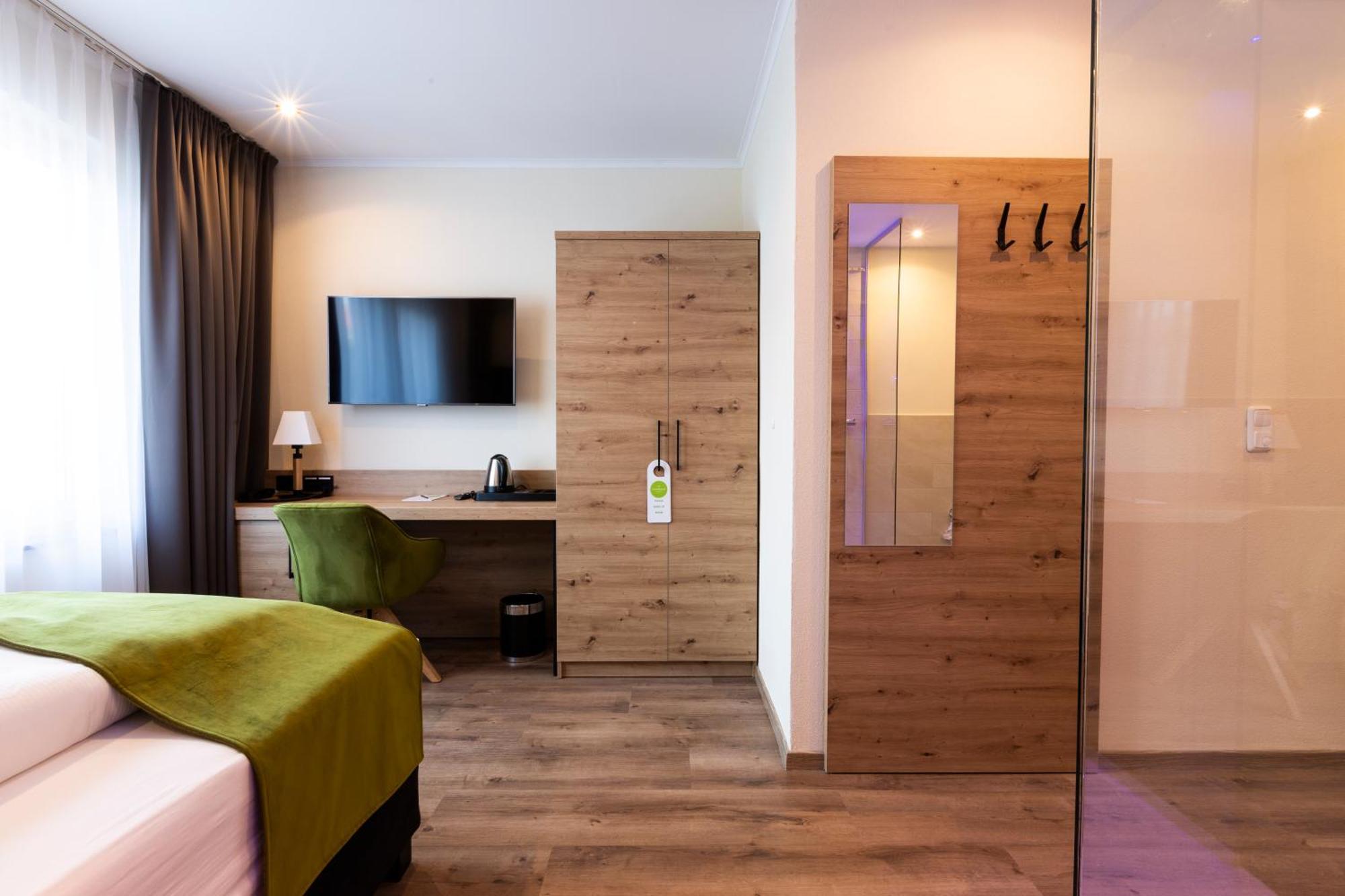 Deluxe Single Room