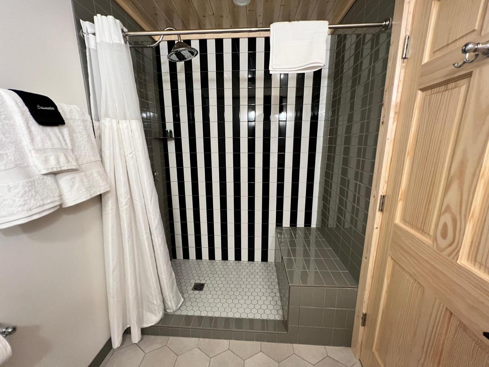 Double Room Mountain View