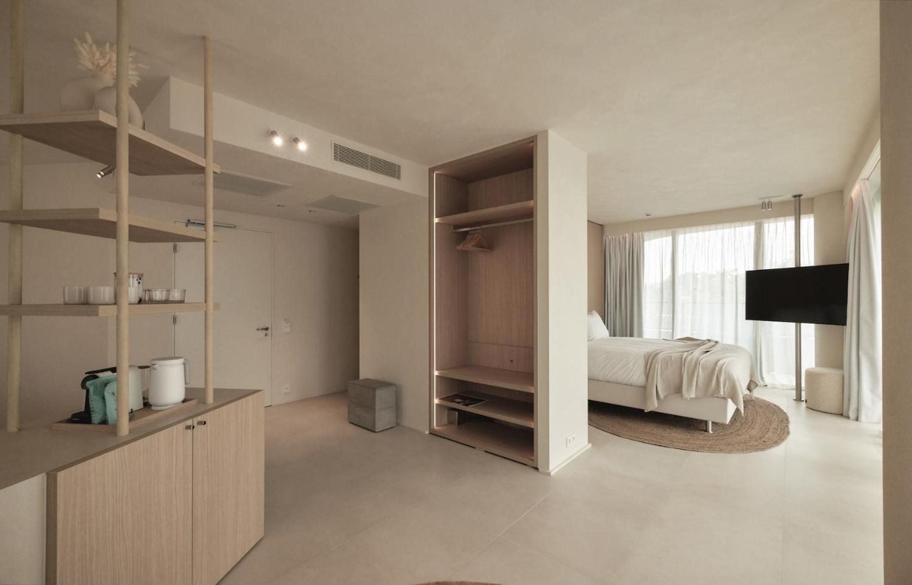 Deluxe Family Suite