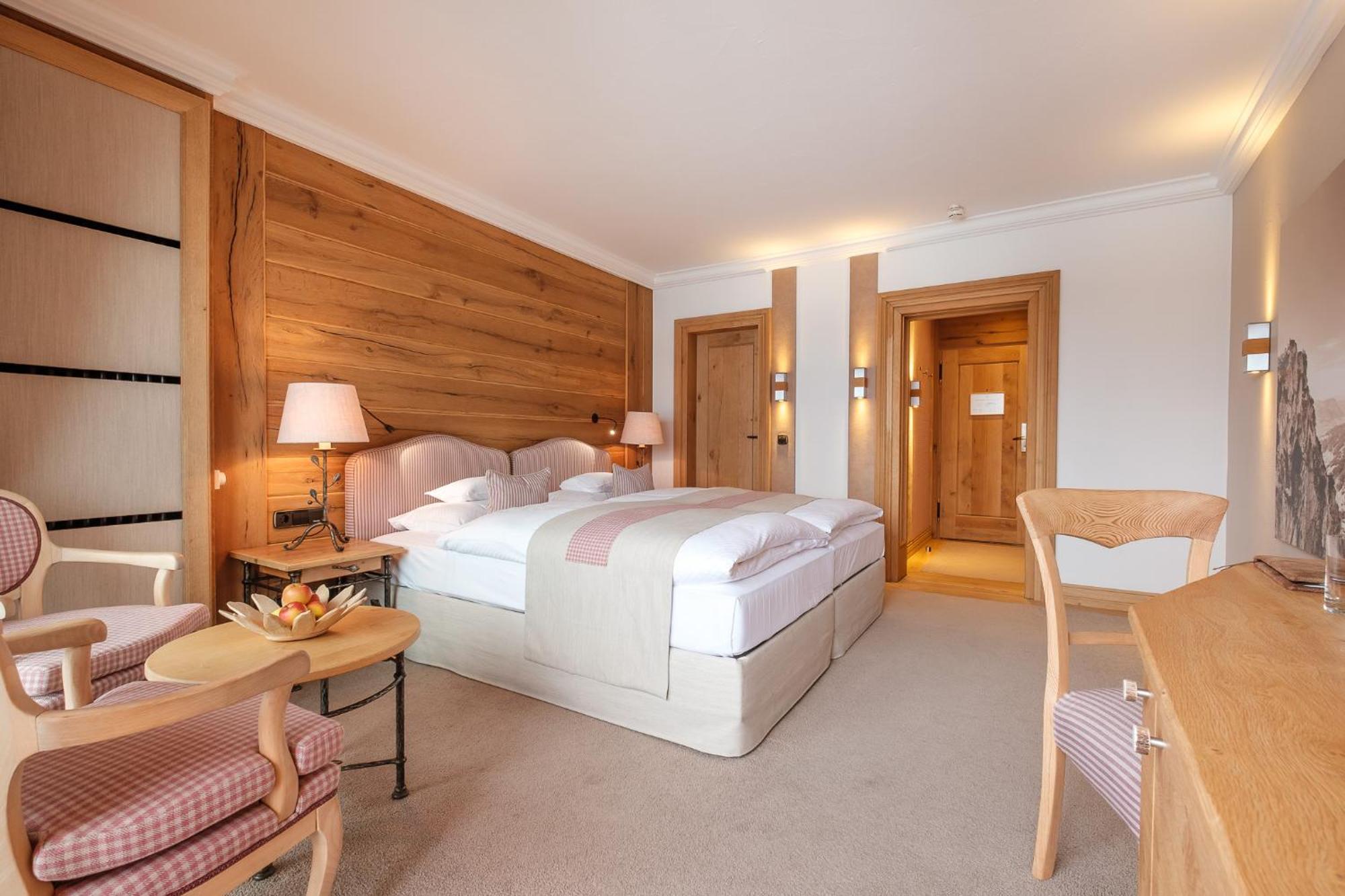Comfort Room Double Bed