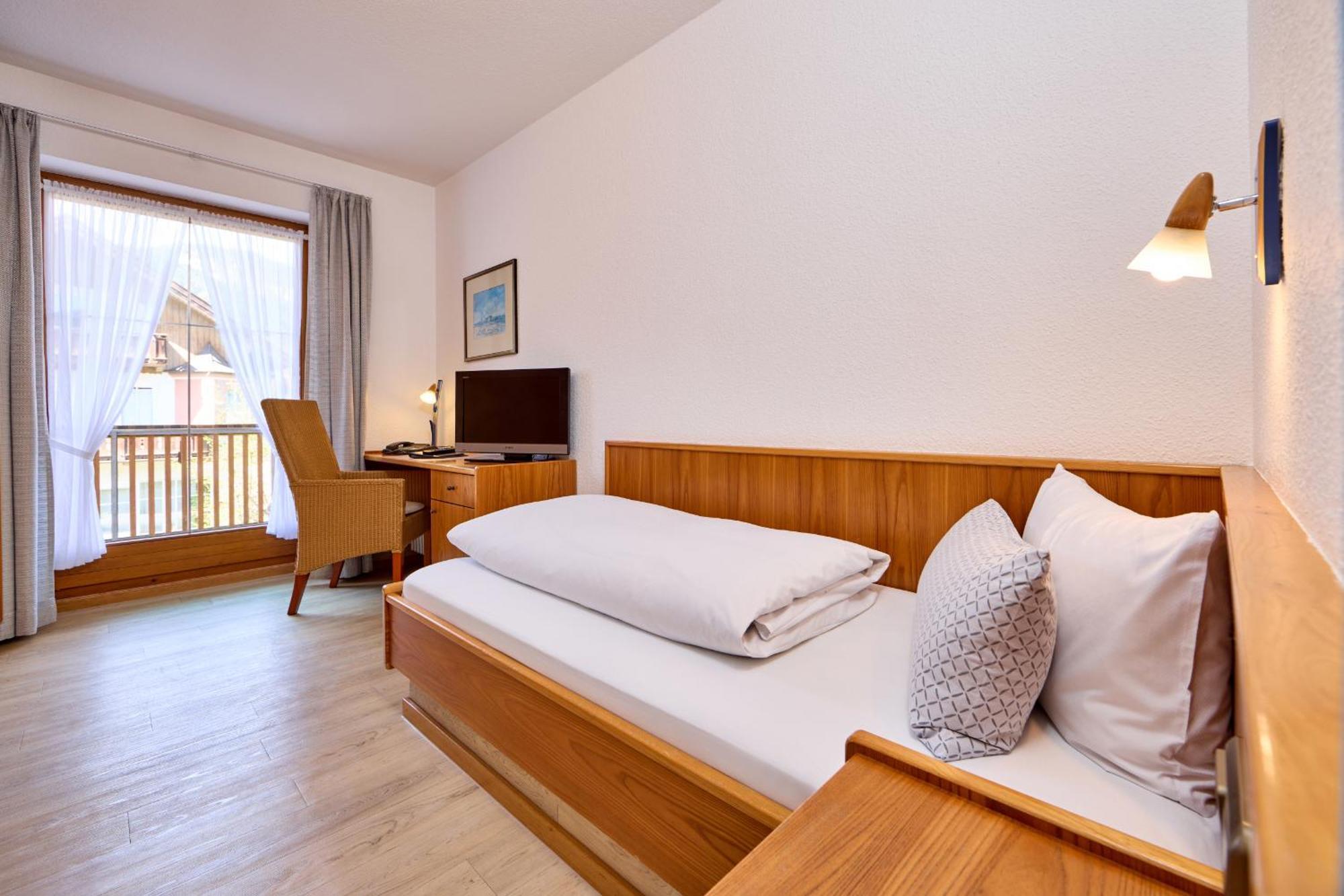 Einzelzimmer mit Balkon