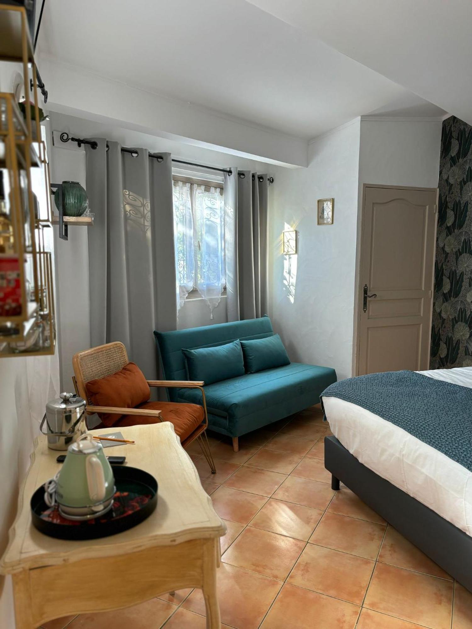 Double Room,1604085932:JPEG