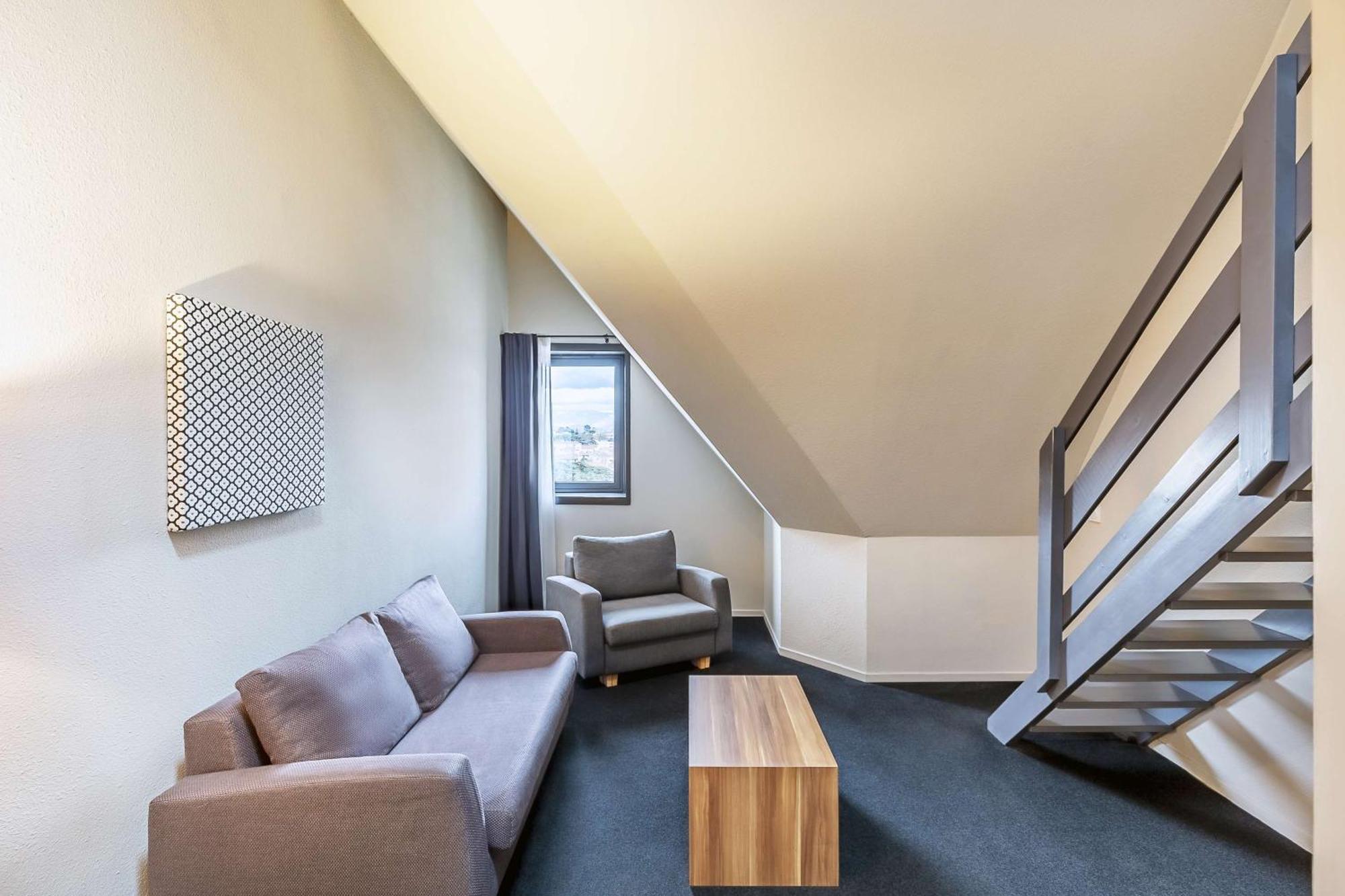 Superior Queen Room Mezzanine Sofa