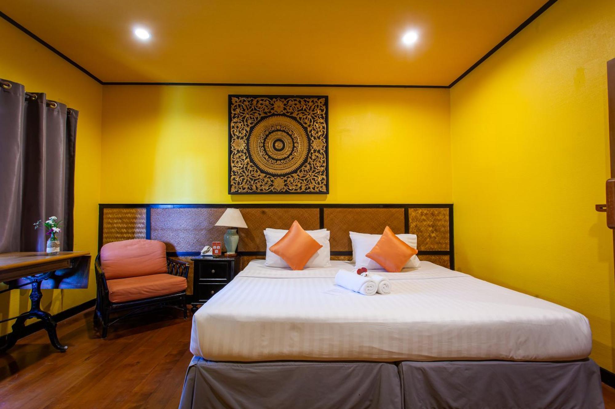 Deluxe Double or Twin Room Garden View