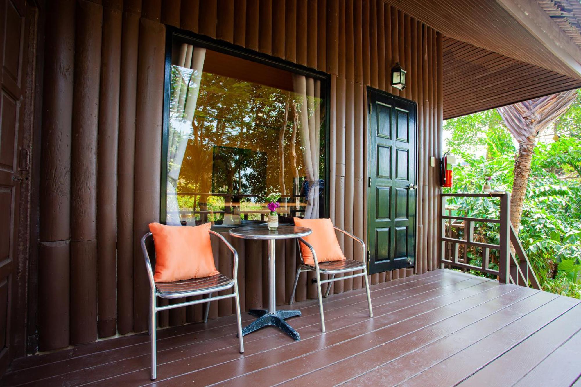 Deluxe Double or Twin Room Garden View