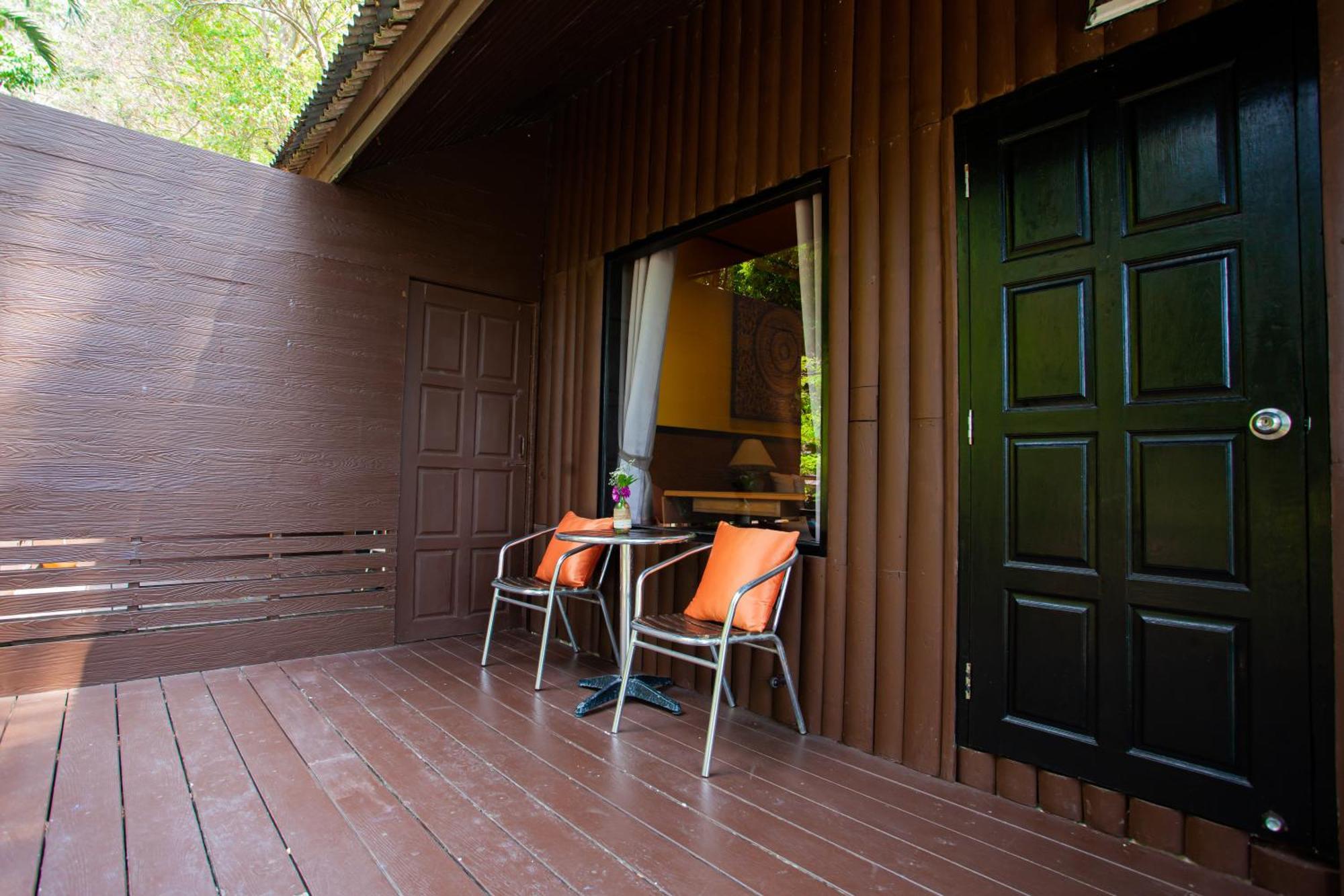Deluxe Double or Twin Room Garden View