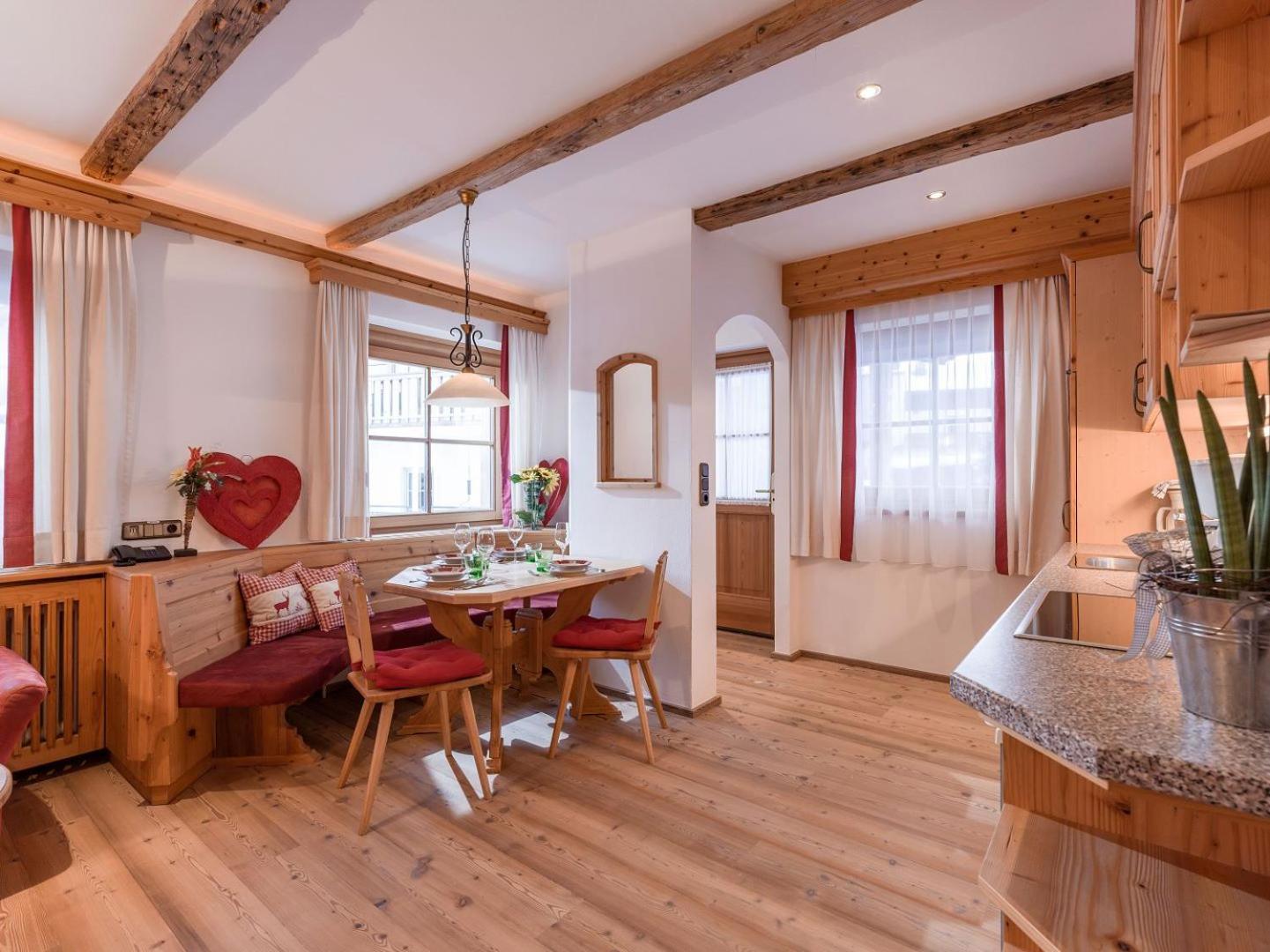 Honeymoon Suite